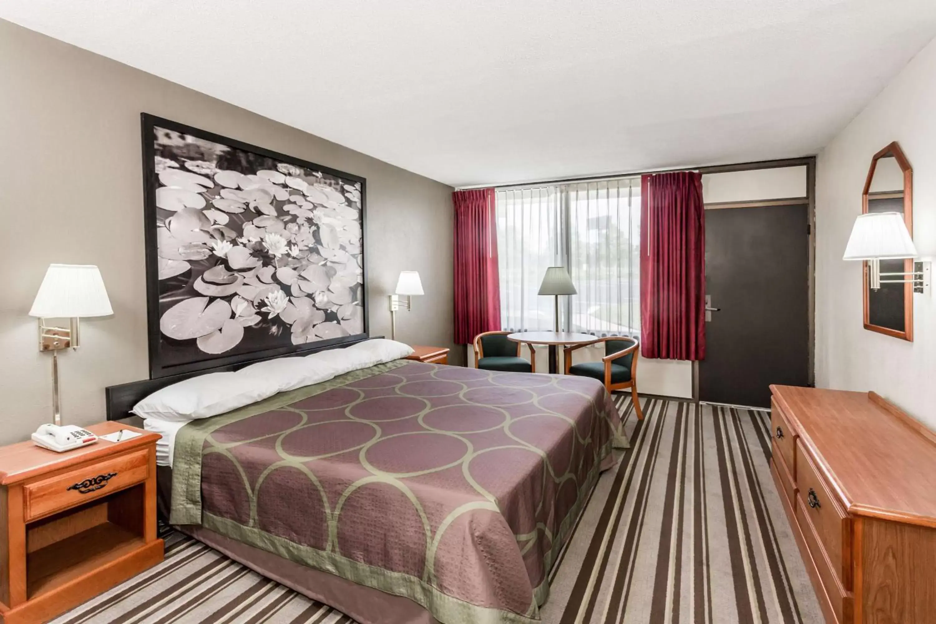 King Room - Smoking in Super 8 by Wyndham Valdosta Mall King Room - Smoking in Super 8 by Wyndham Valdosta Mall