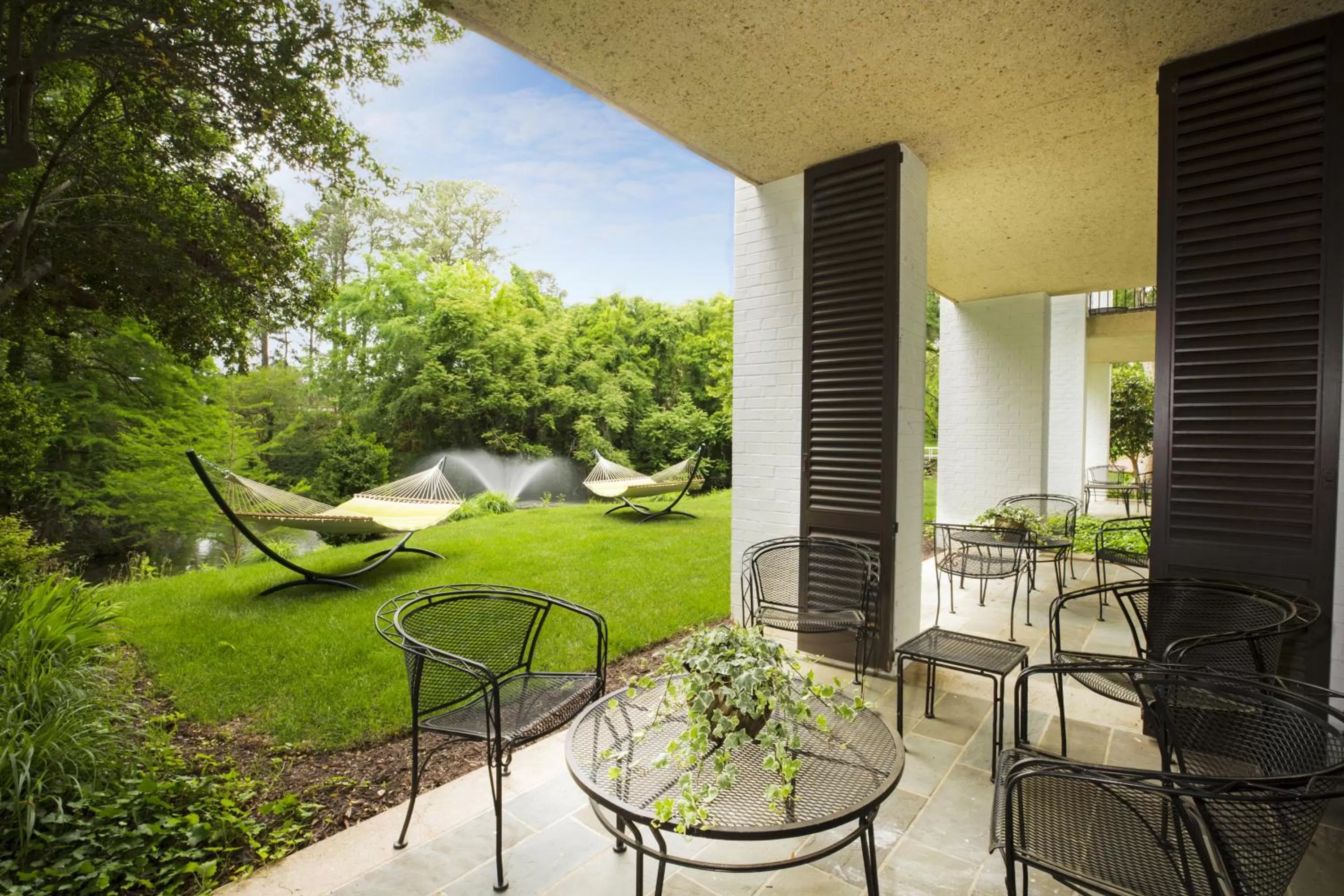 Patio in Griffin Hotel, an official Colonial Williamsburg Hotel