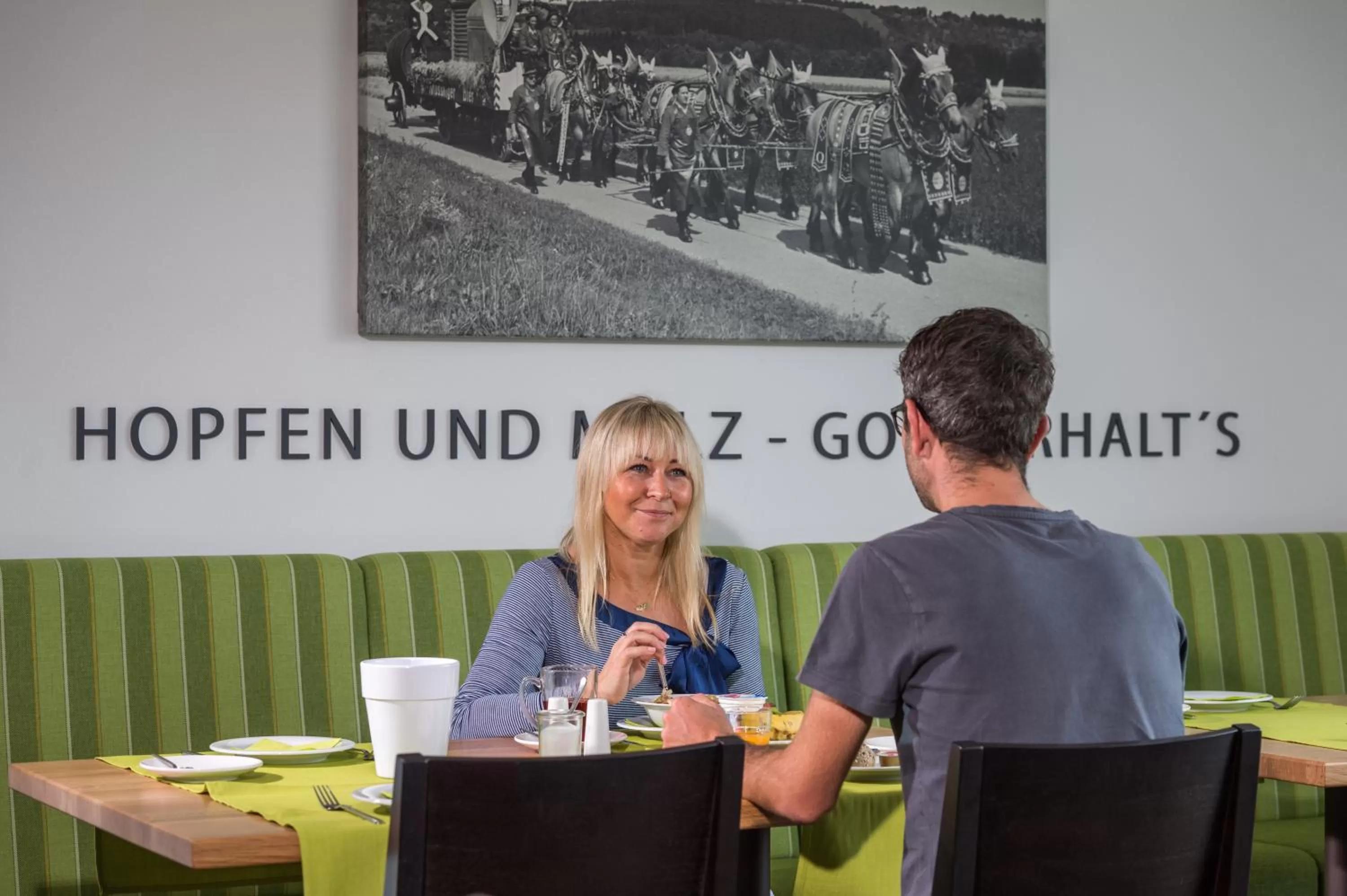 Breakfast in Fischer's Hotel Brauhaus 24h Self Check In