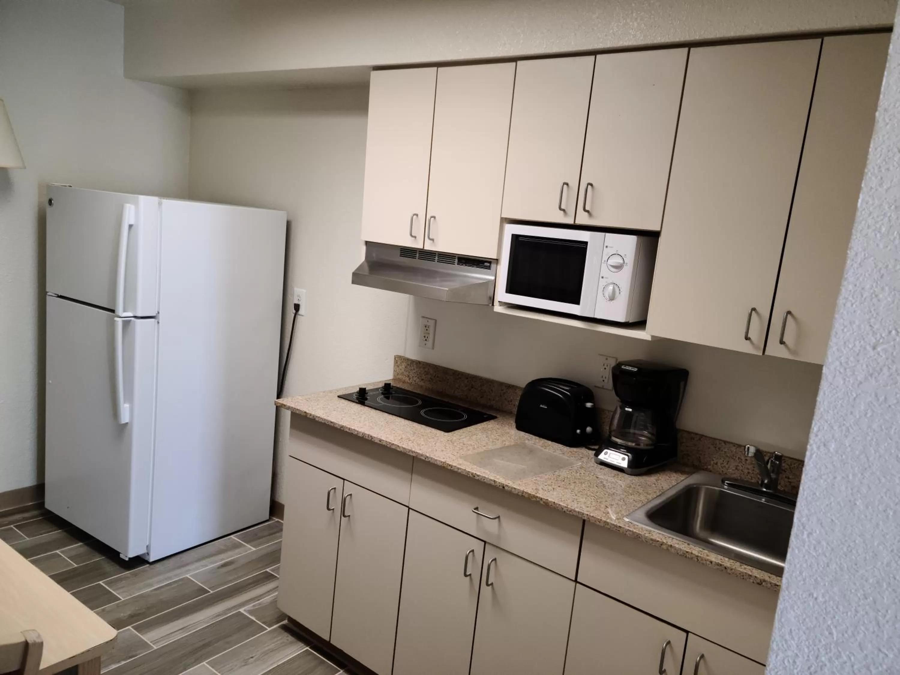 Kitchen or kitchenette in Motel 9 Las Cruces