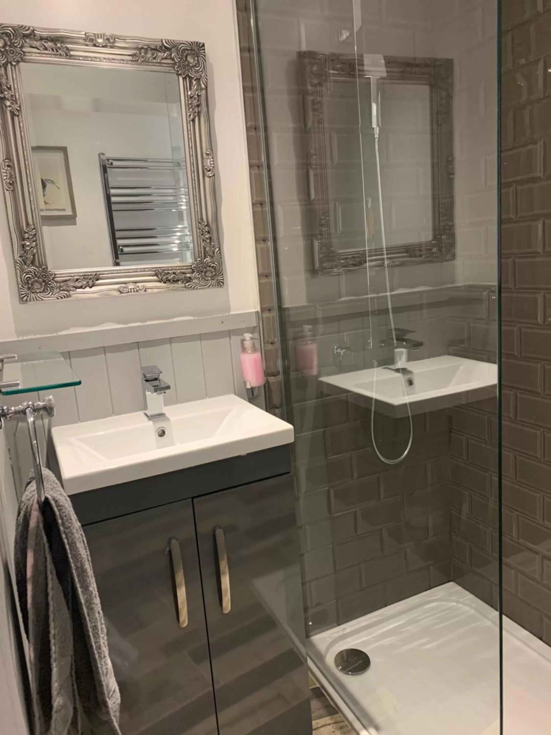 Bathroom in Mad O'Rourkes Pie Factory