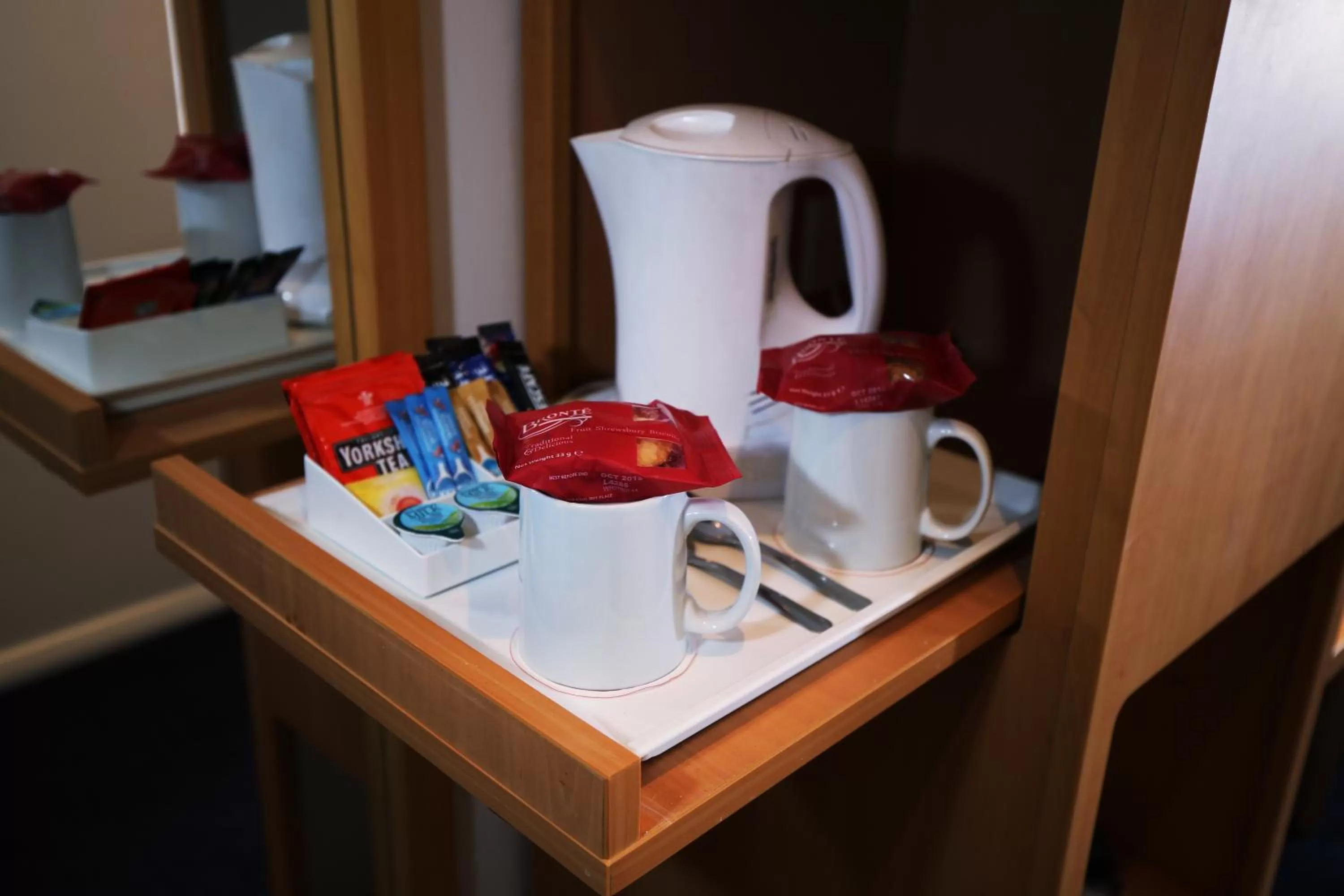 Coffee/tea facilities in Ramada Wakefield
