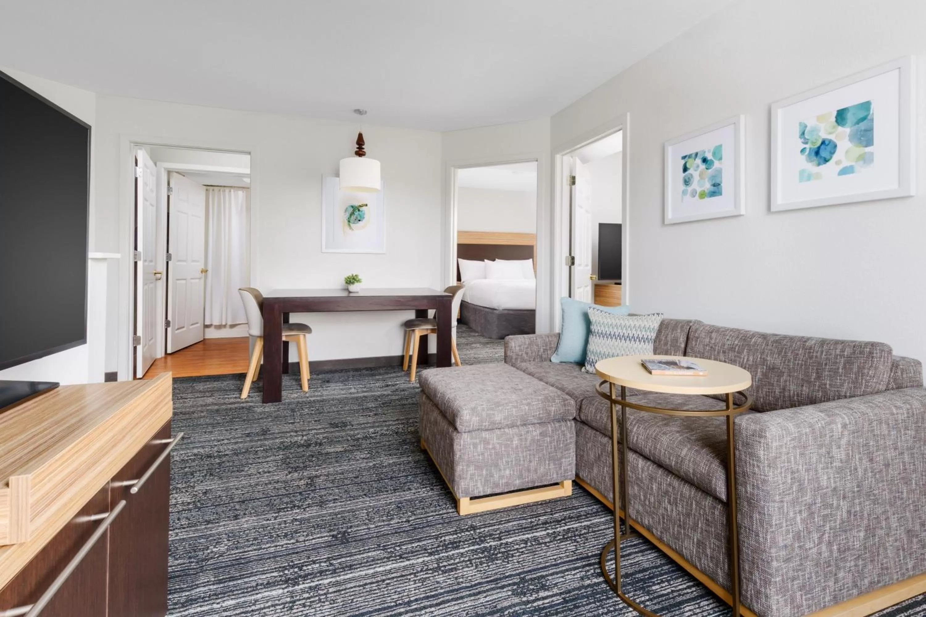 Bedroom in TownePlace Suites Manchester-Boston Regional Airport