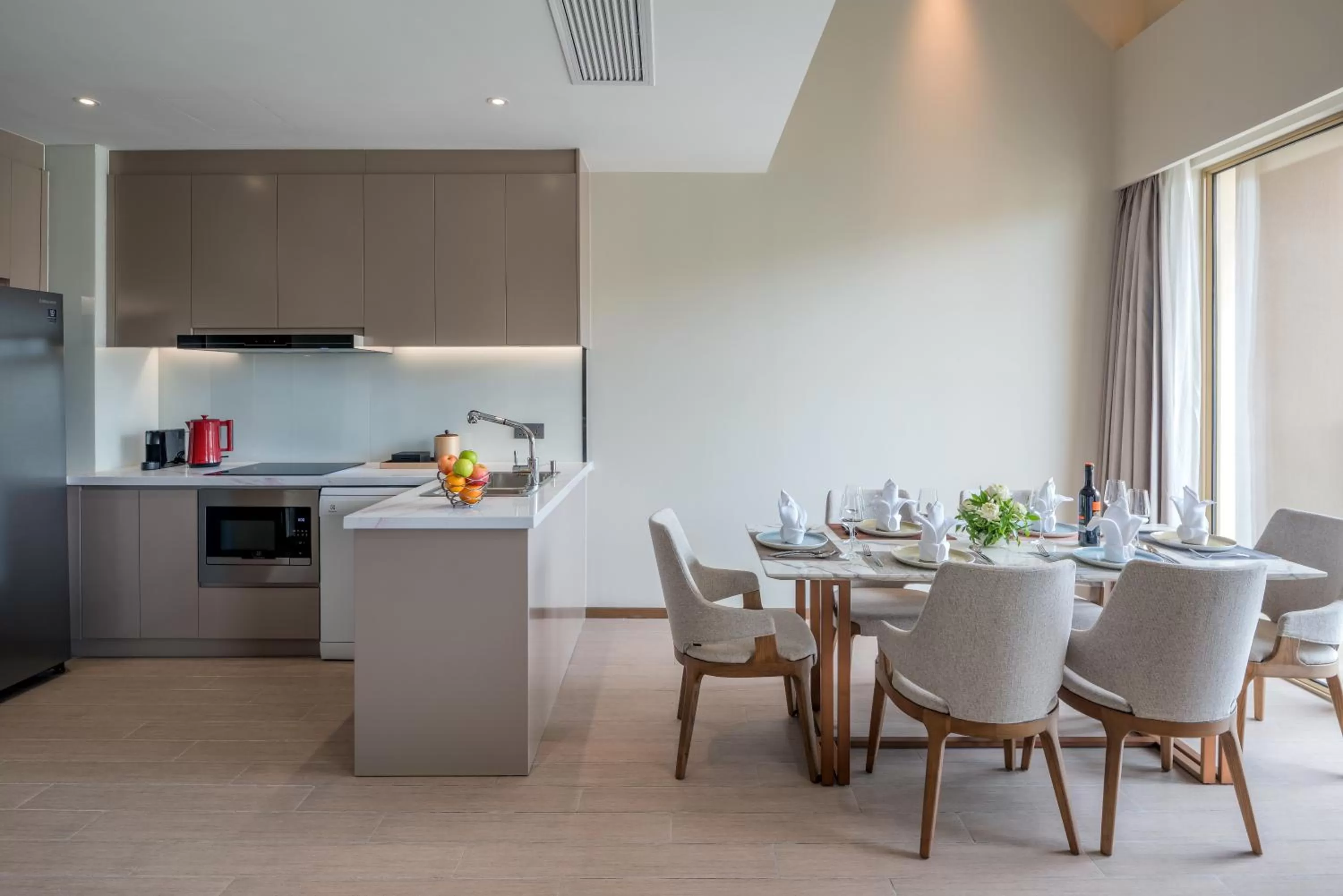 Kitchen or kitchenette in Oakwood Premier Phnom Penh