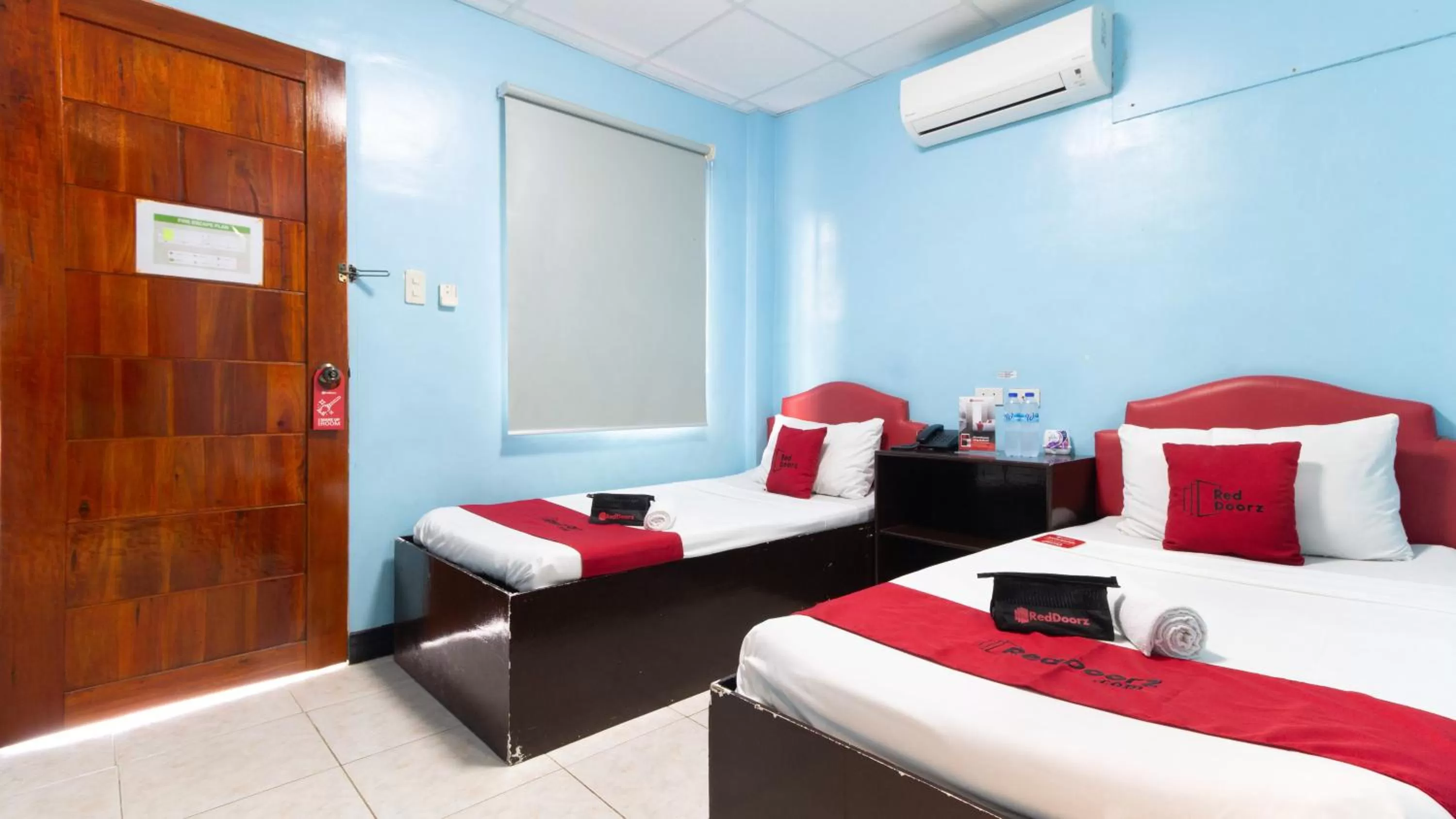 Photo of the whole room, Bed in RedDoorz @ Picas Sagkahan Tacloban