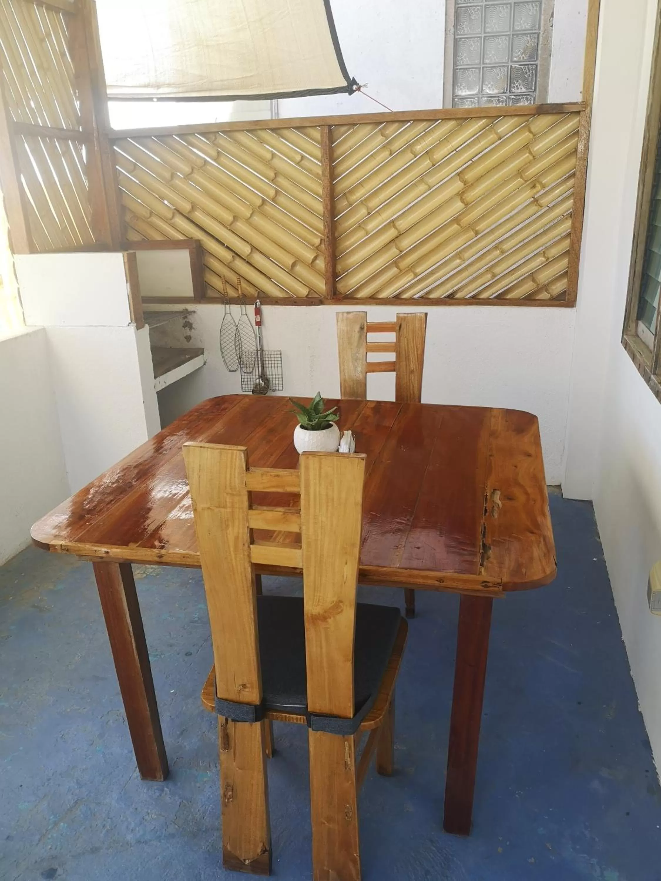 Dining Area in Room-Cola Inn