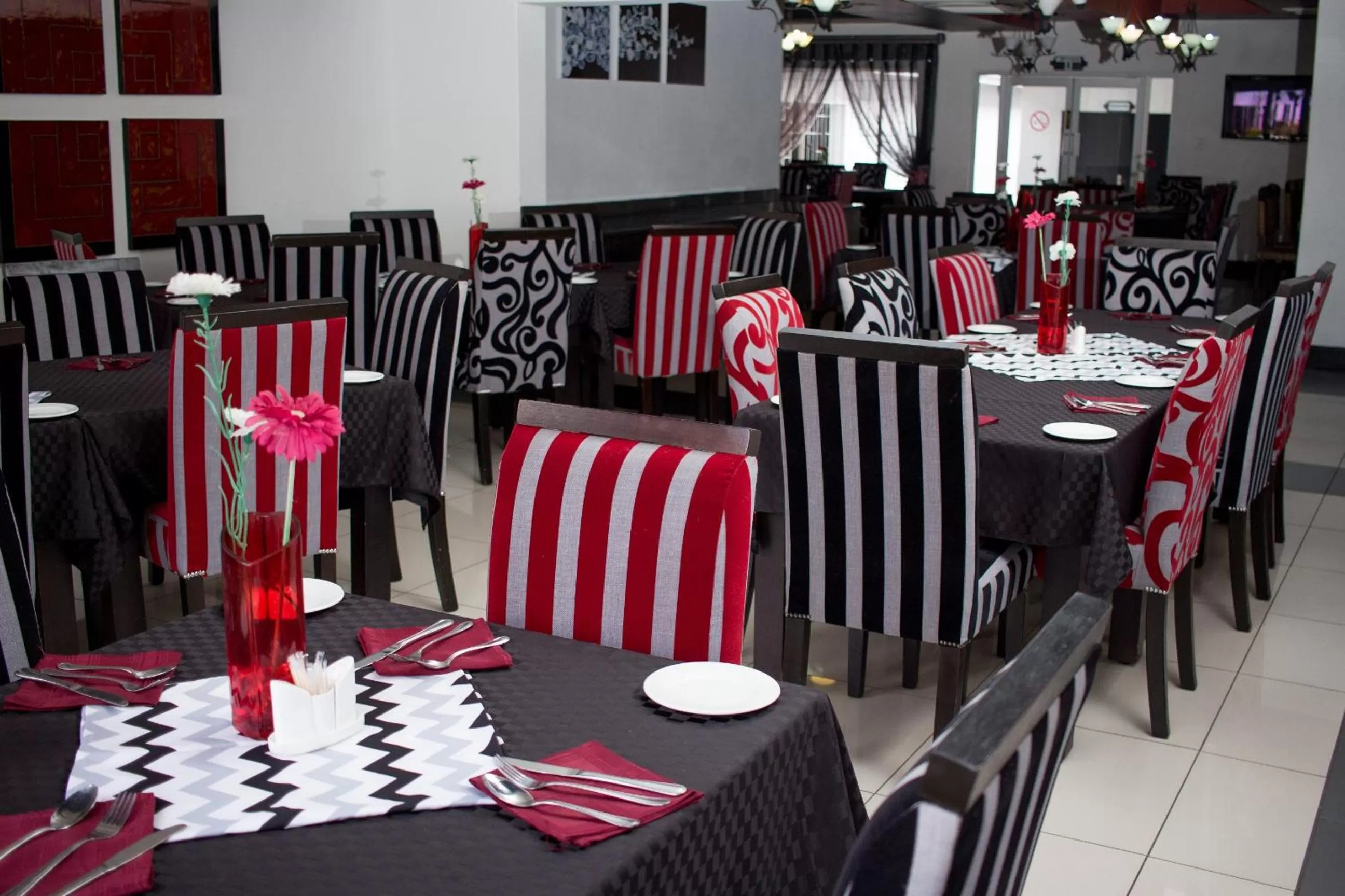 Dining area in Big Ben Lodge