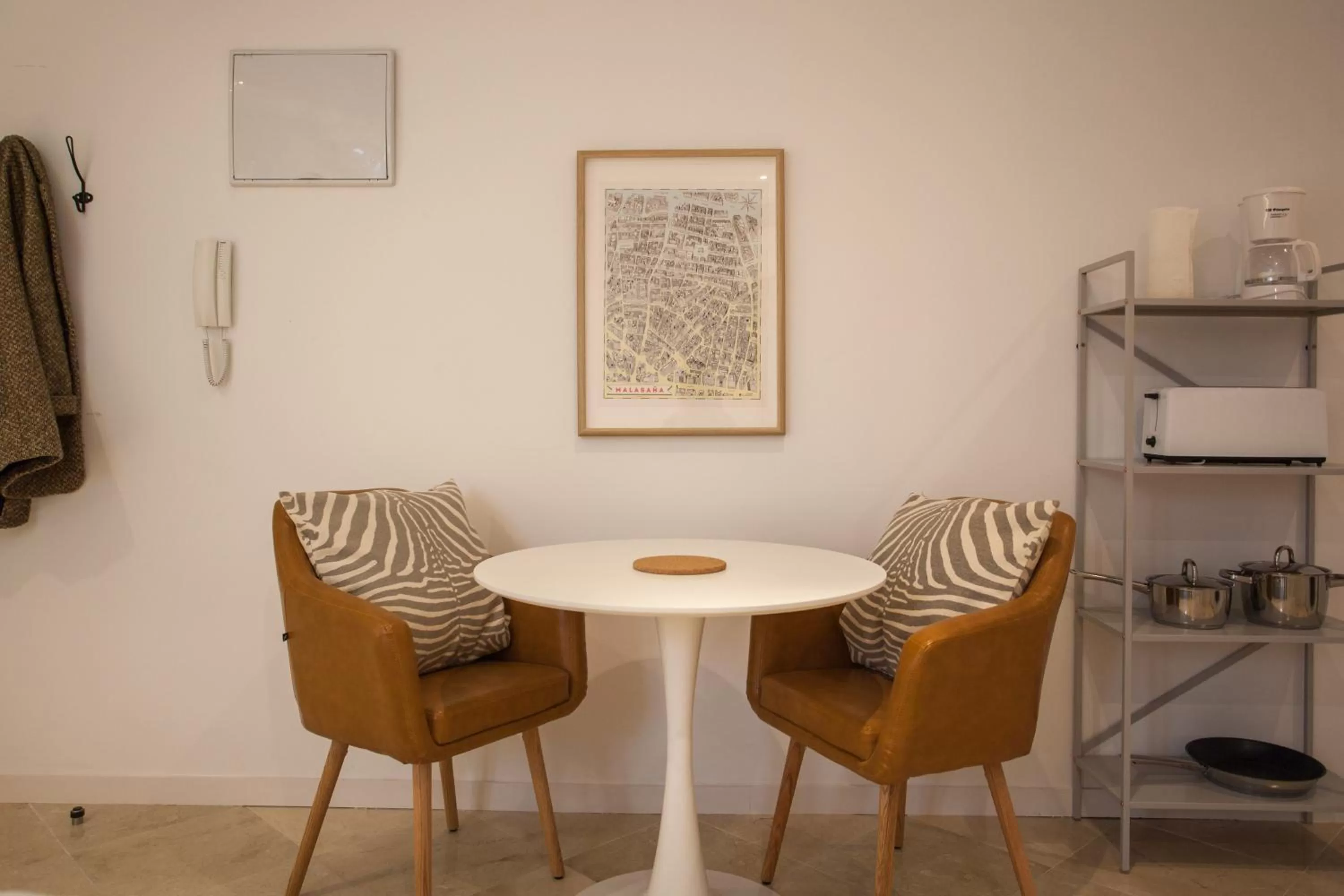 Seating area in Gran Central Suites