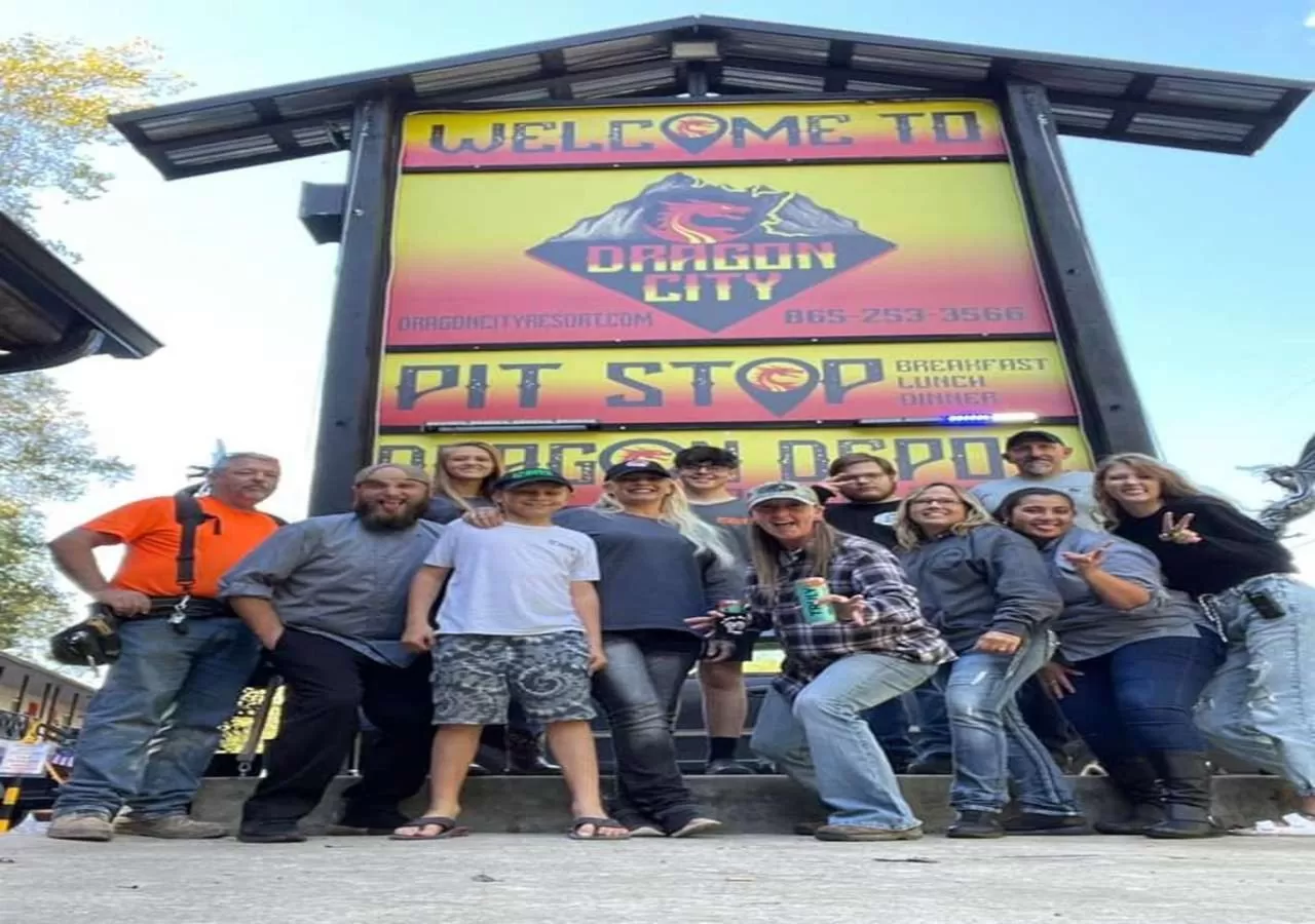 Deluxe Double Room in Dragon City