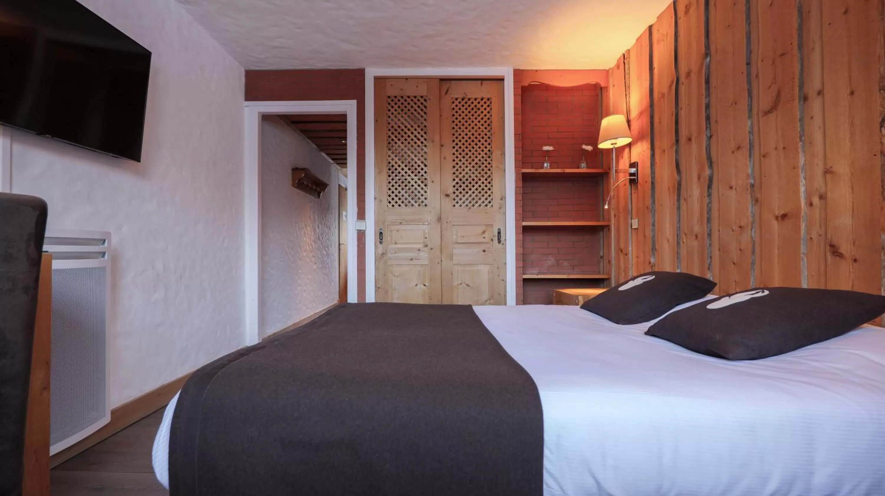 Bed in Hôtel Le Labrador