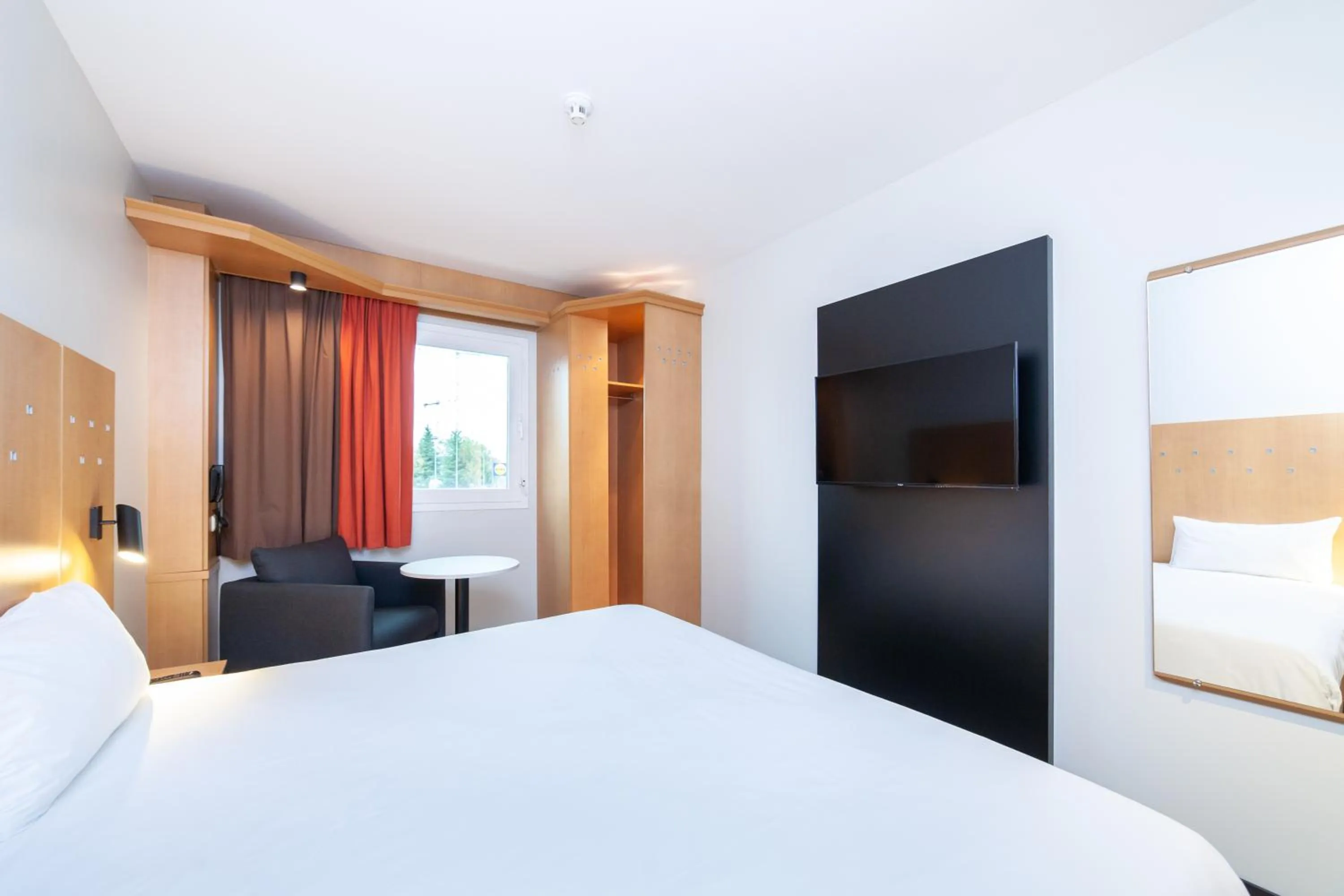 Bed in Ibis Alcala de Henares La Garena