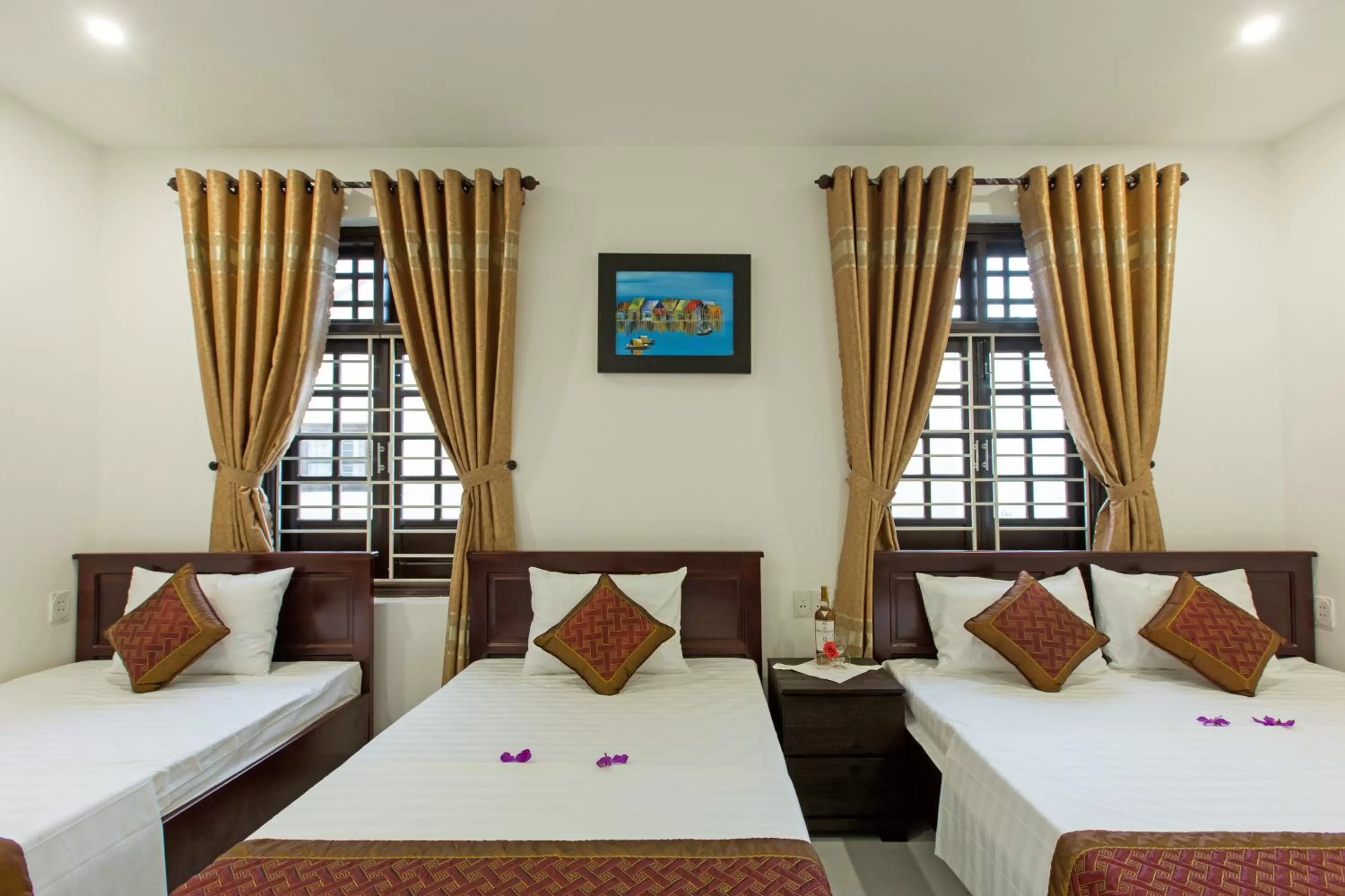 Bed in Golden Bee Homestay