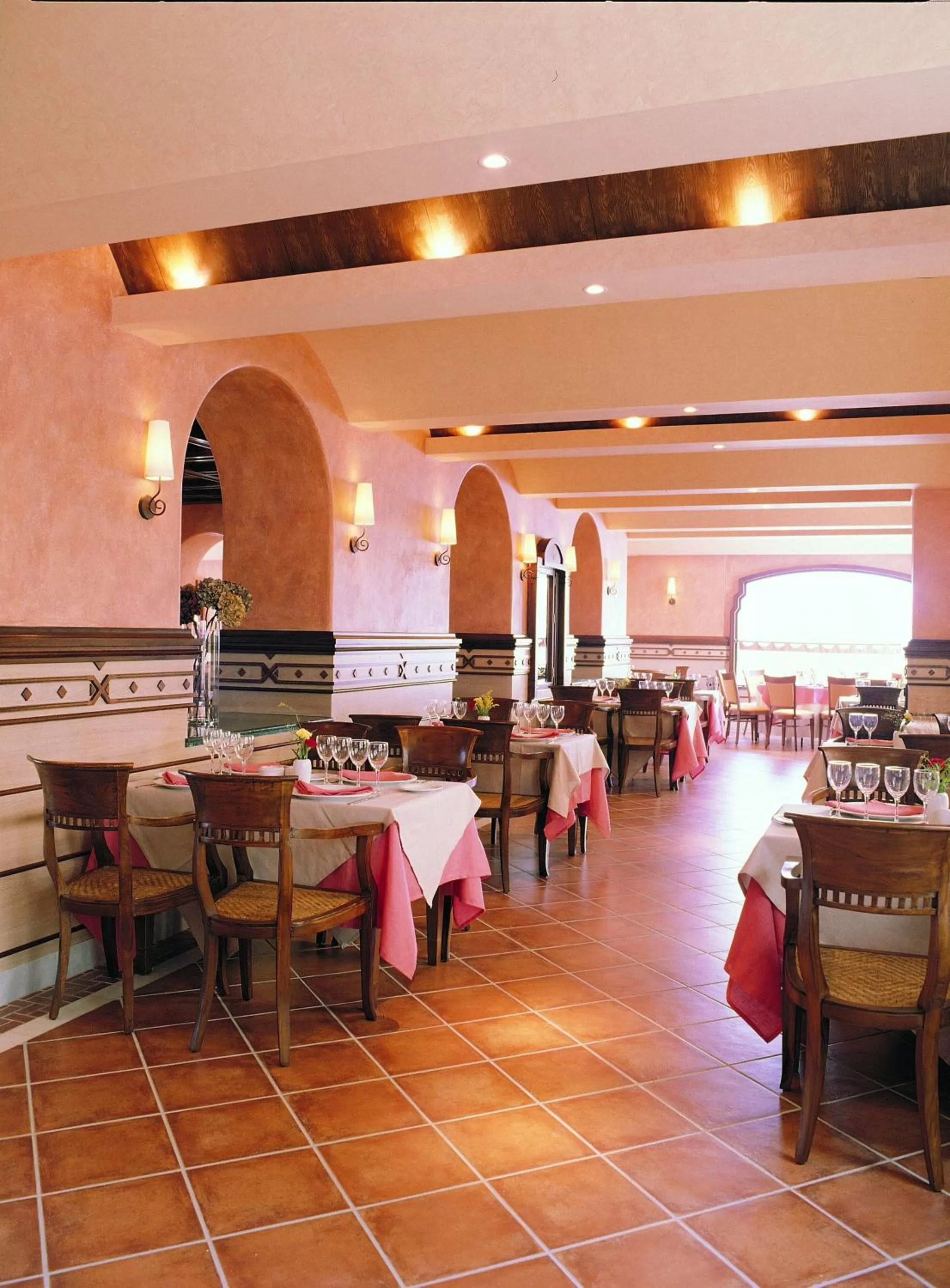 Restaurant/places to eat in Hotel Abades Guadix