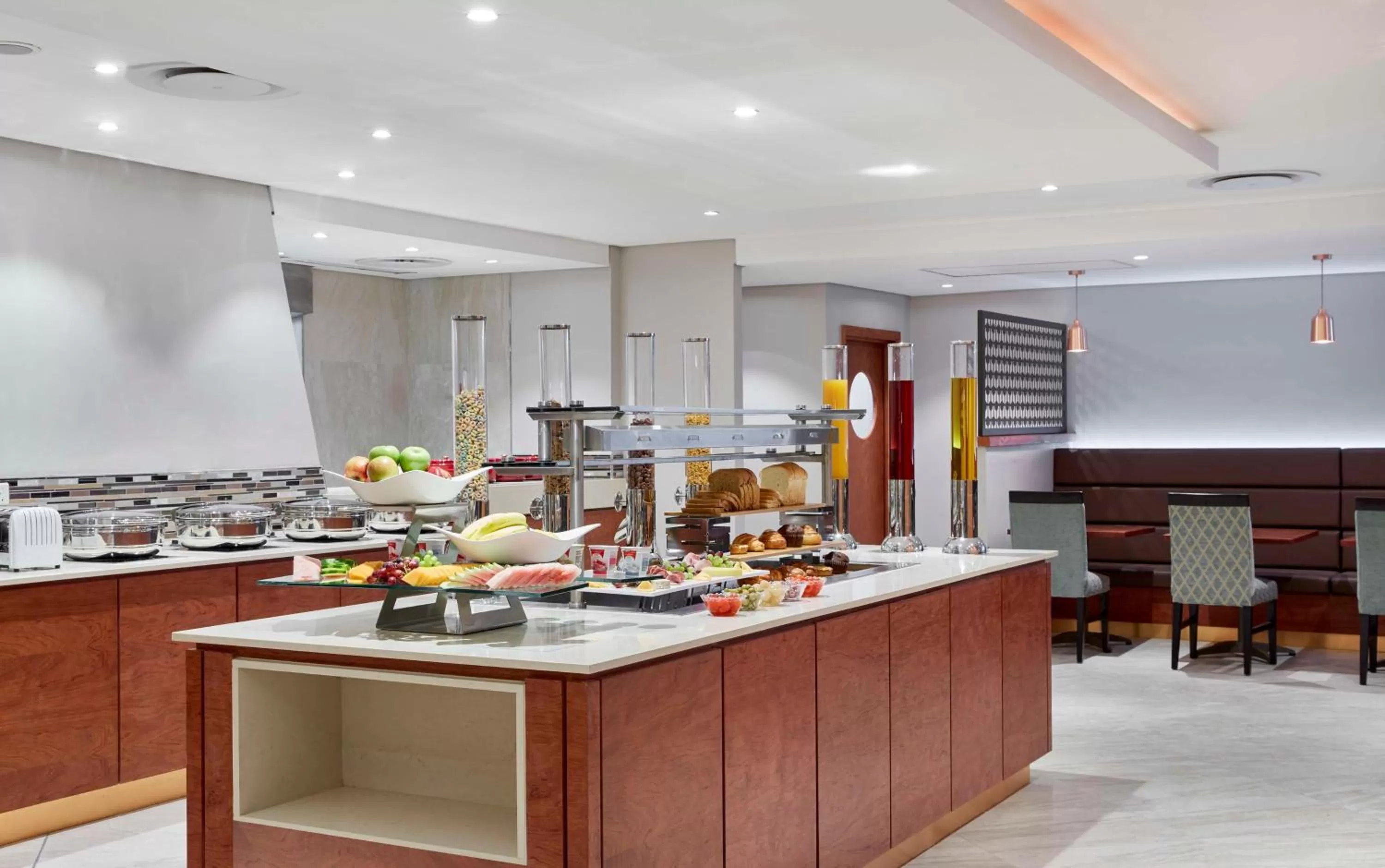 Restaurant/places to eat in Hilton Garden Inn Umhlanga Arch