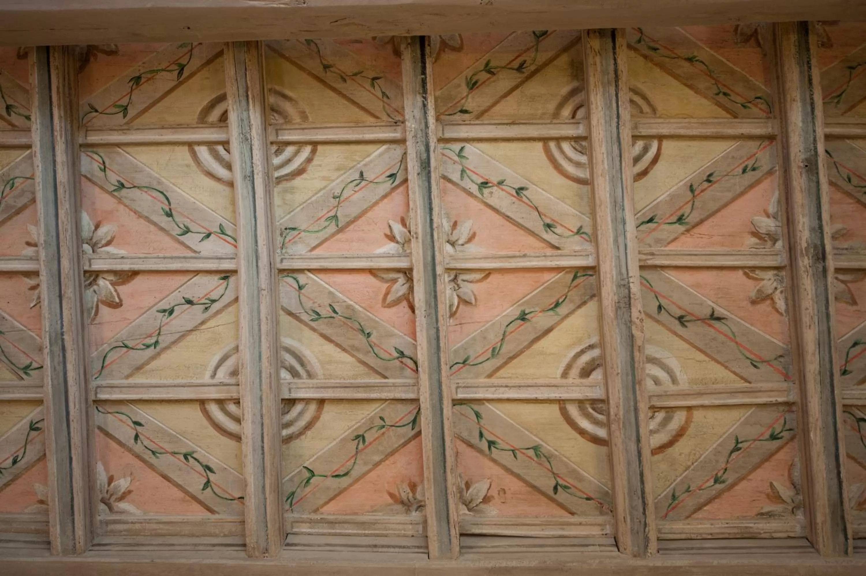 Decorative detail in Little Queen Suite