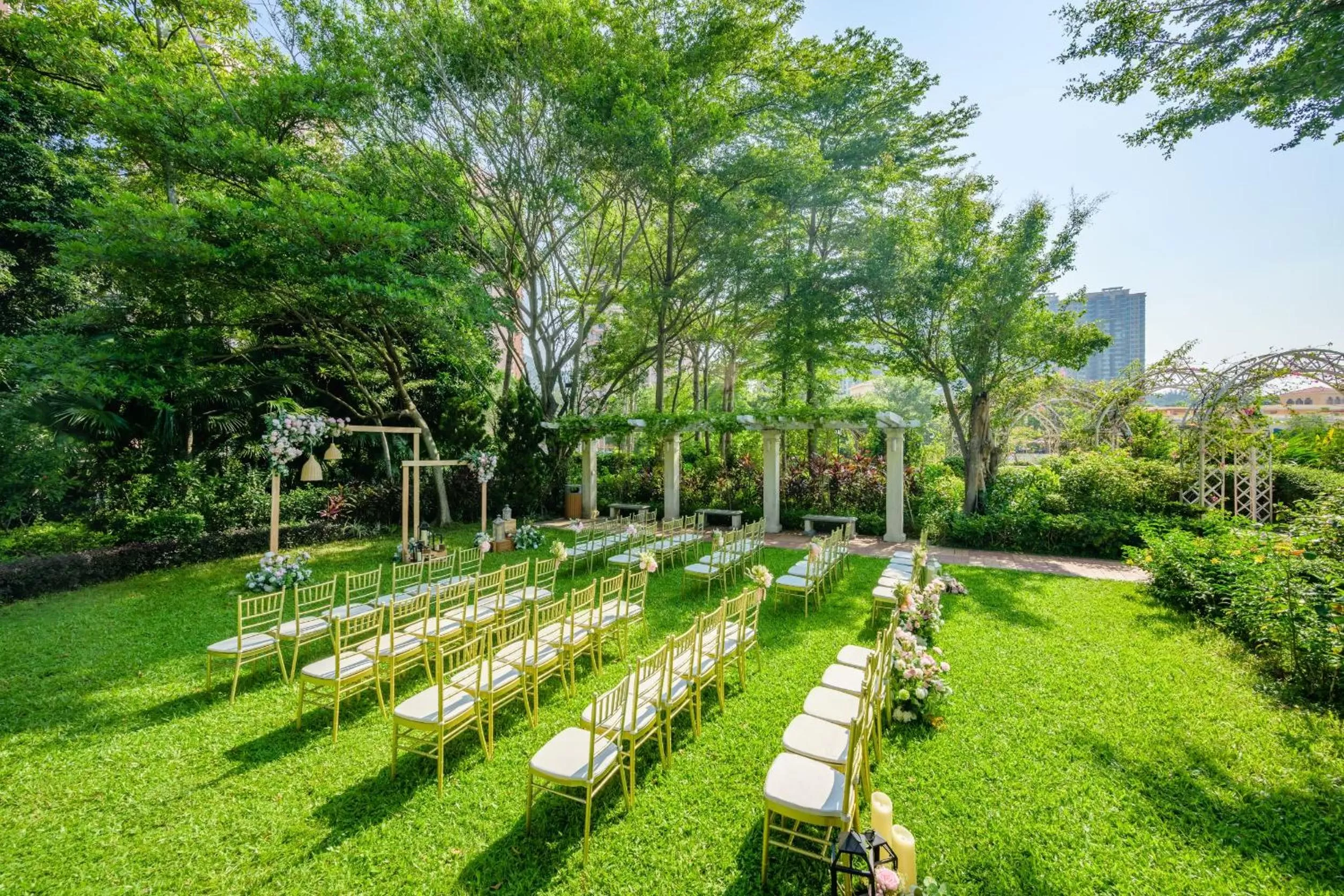 Garden in Hong Kong Gold Coast Hotel