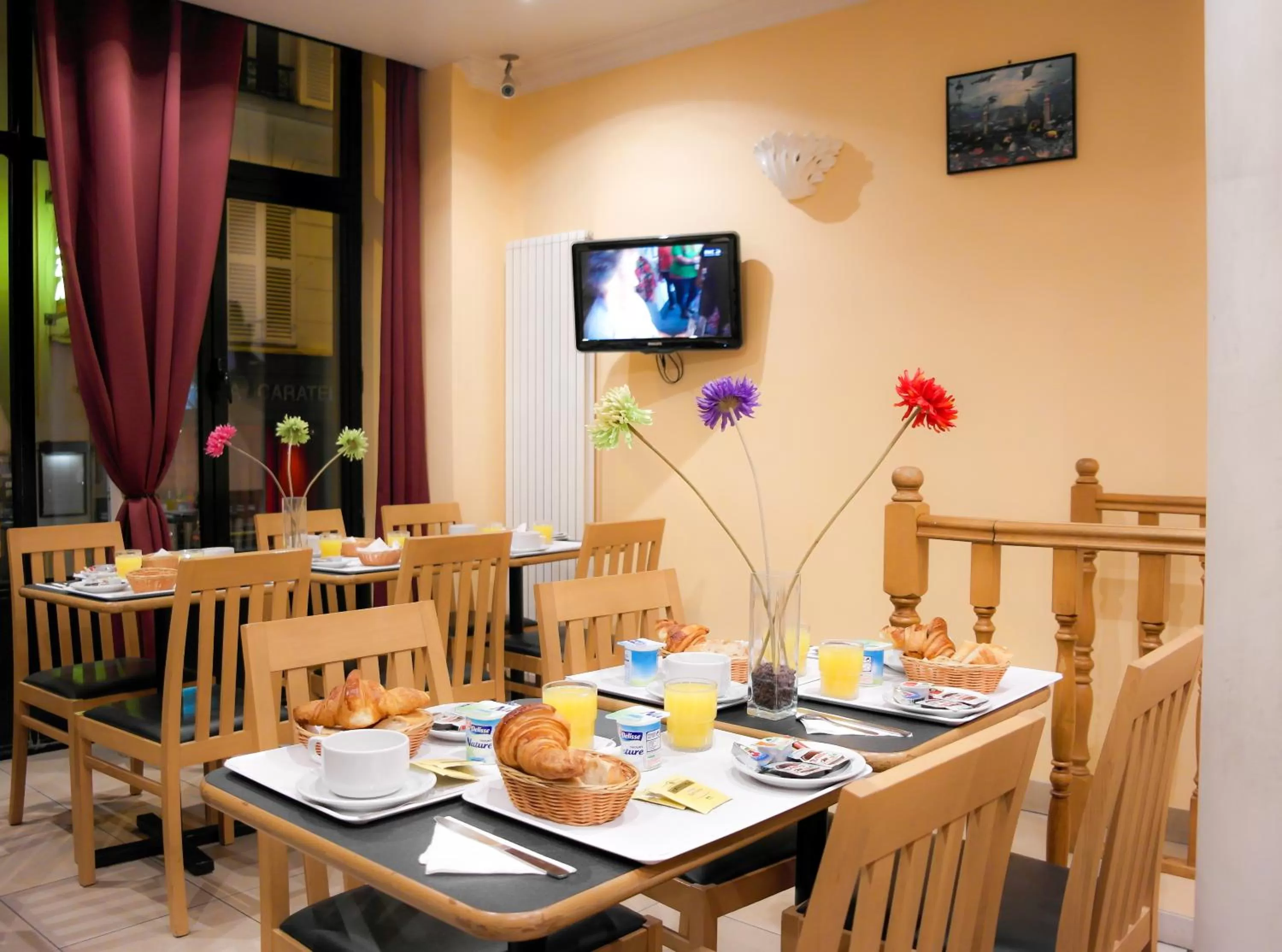 Continental breakfast in Hotel Audran