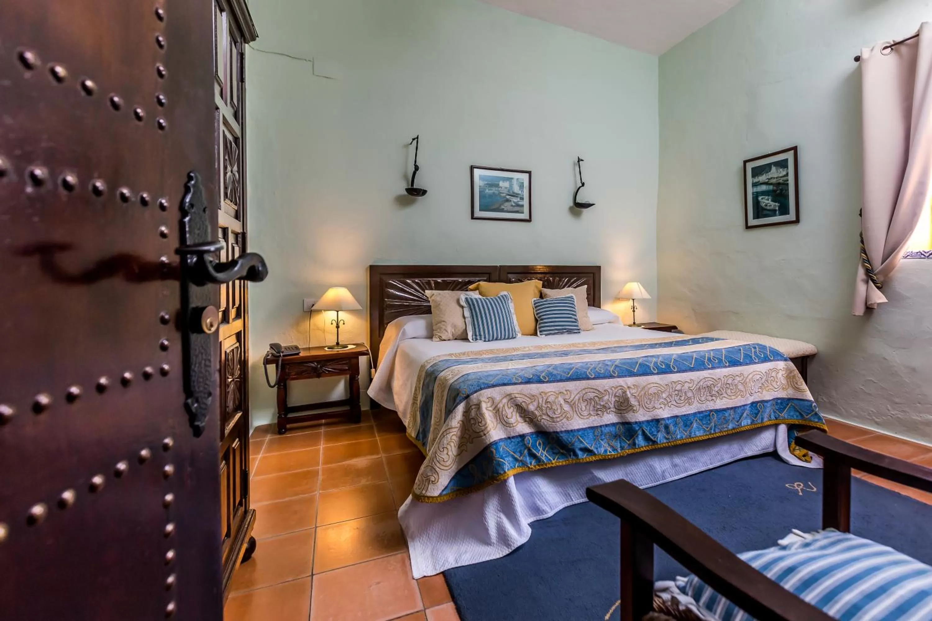 Photo of the whole room, Bed in Hacienda El Santiscal Adults Only
