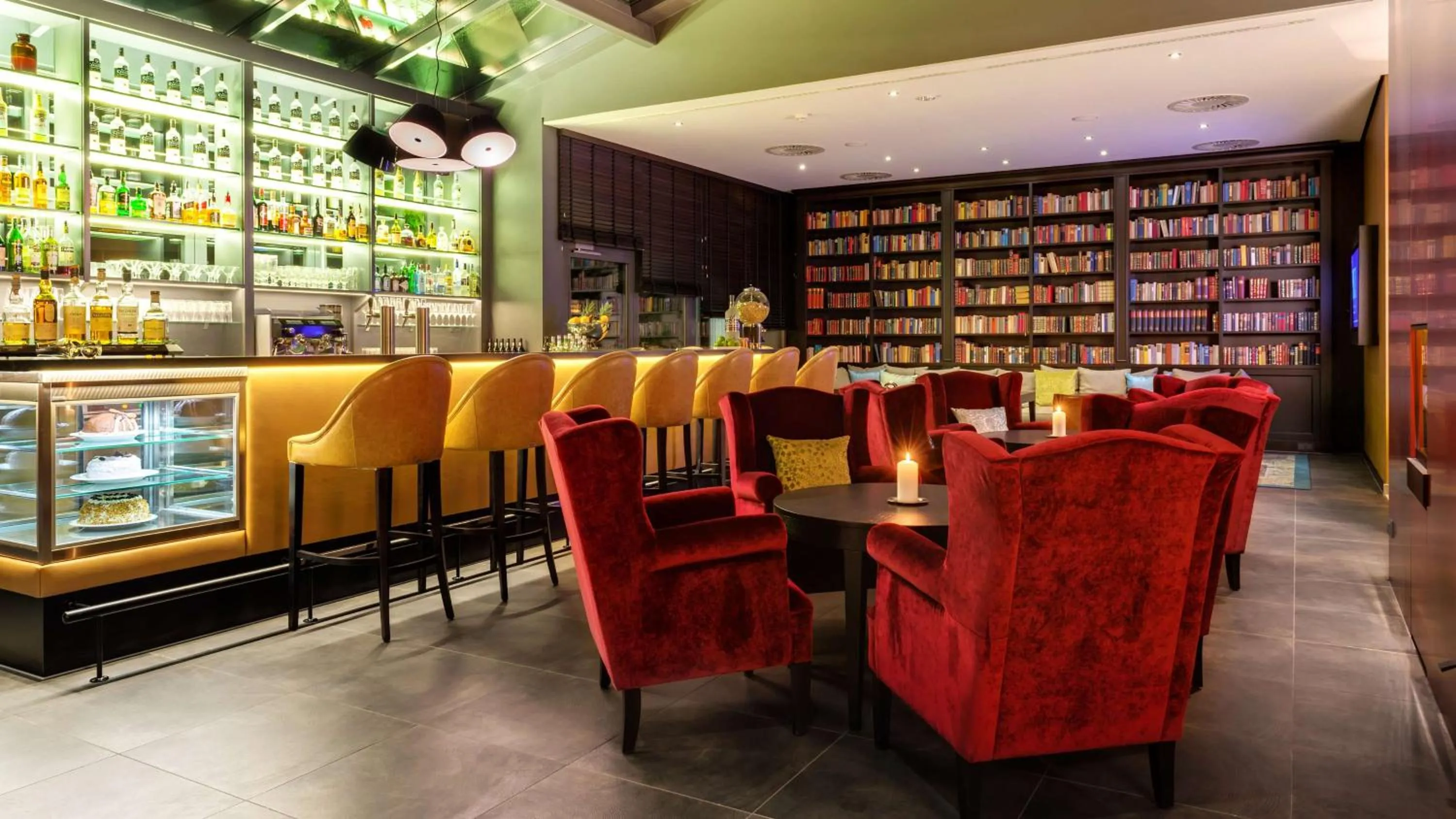 Lounge or bar in Park Plaza Trier