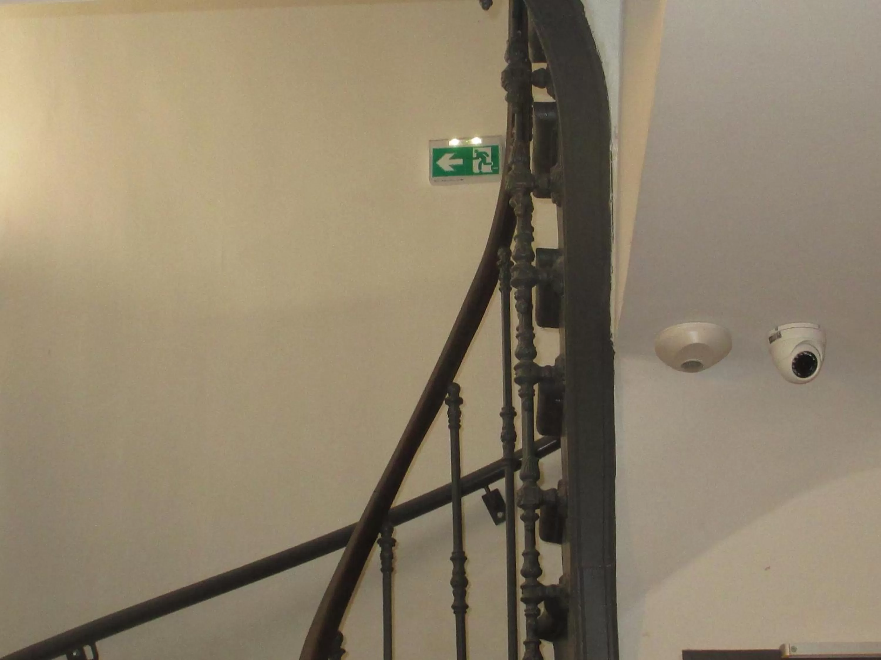 Patio in Hôtel le Pastel