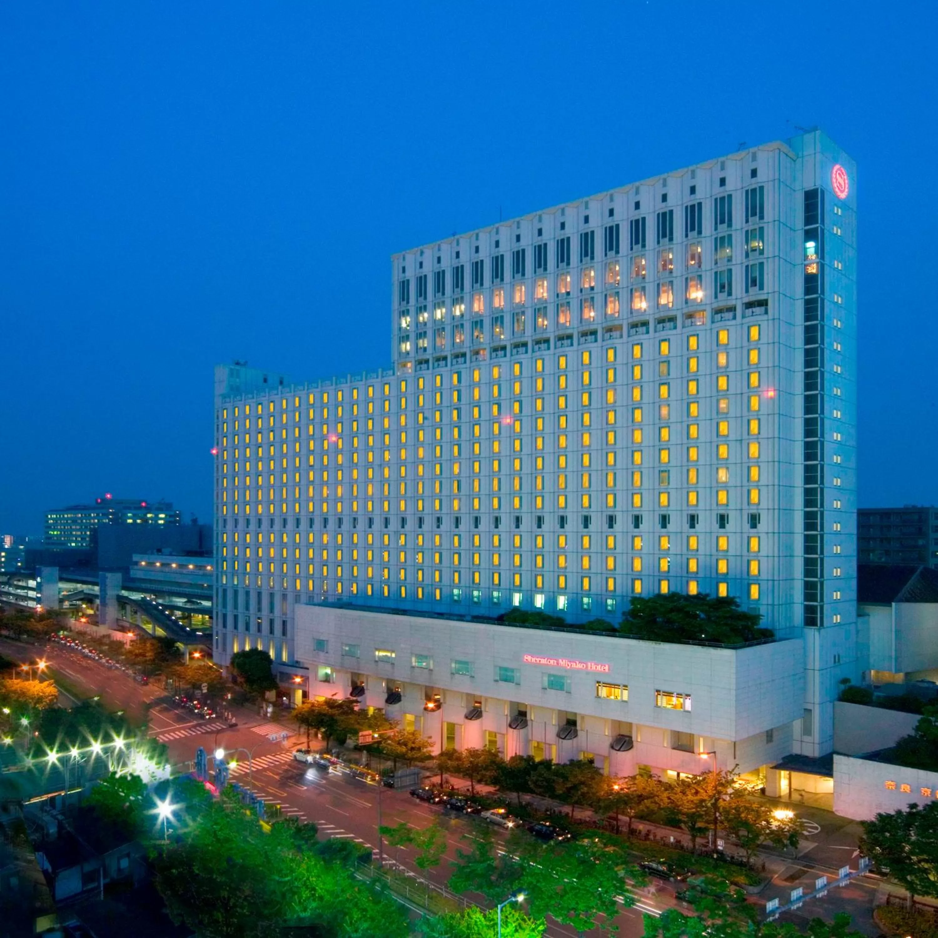 Property building in Sheraton Miyako Hotel Osaka