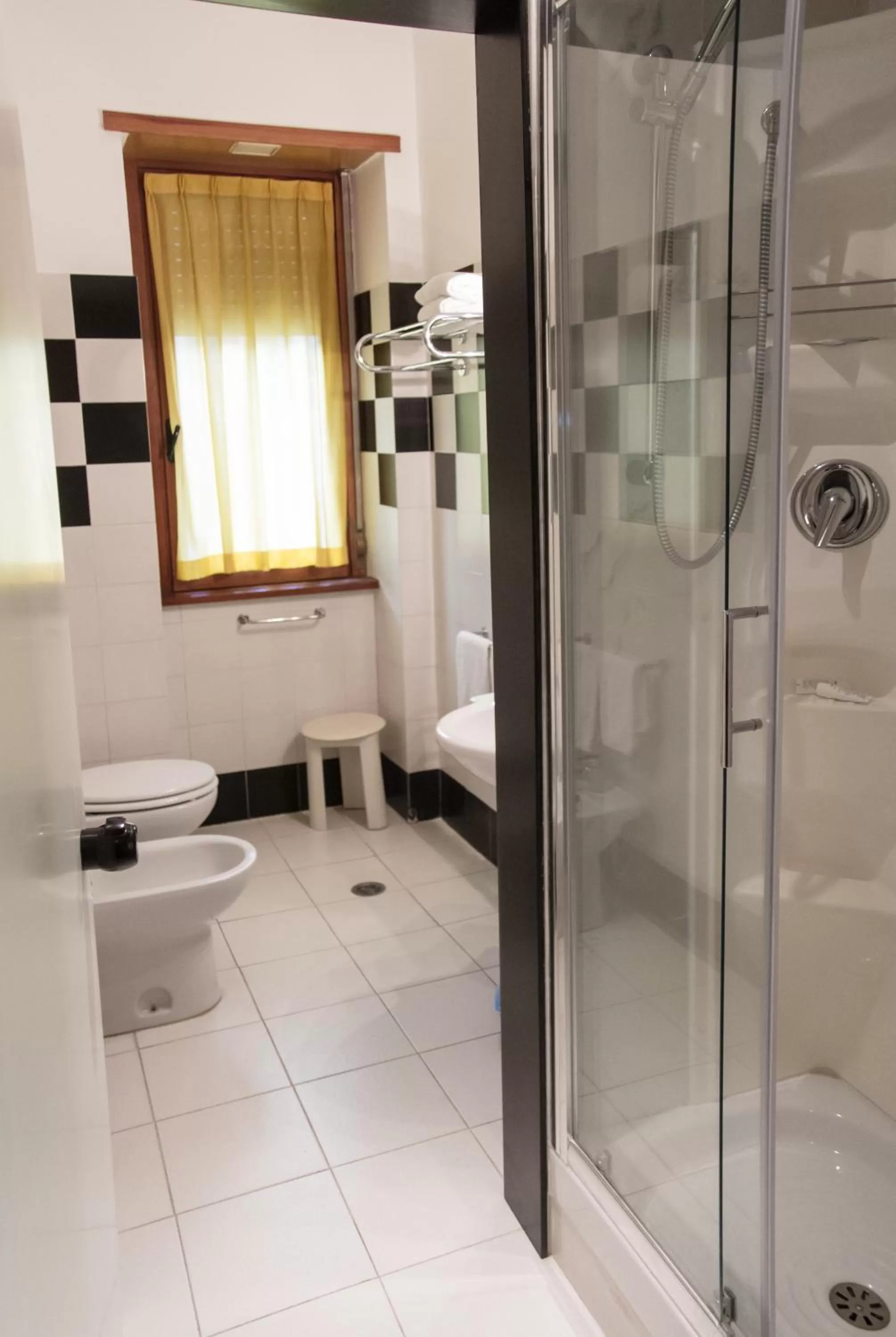 Bathroom in Hotel Letizia