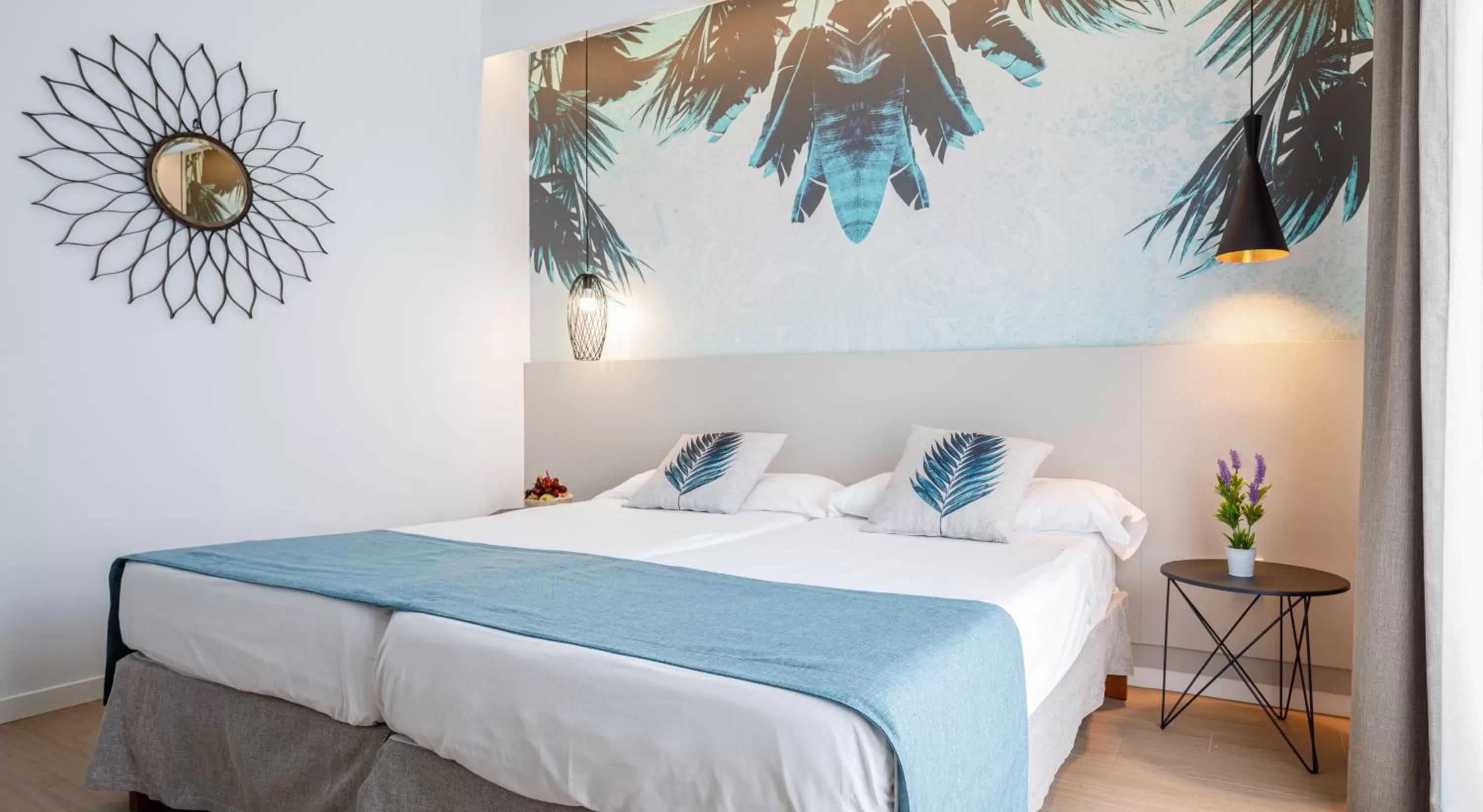 Bedroom, Bed in Hotel Torá