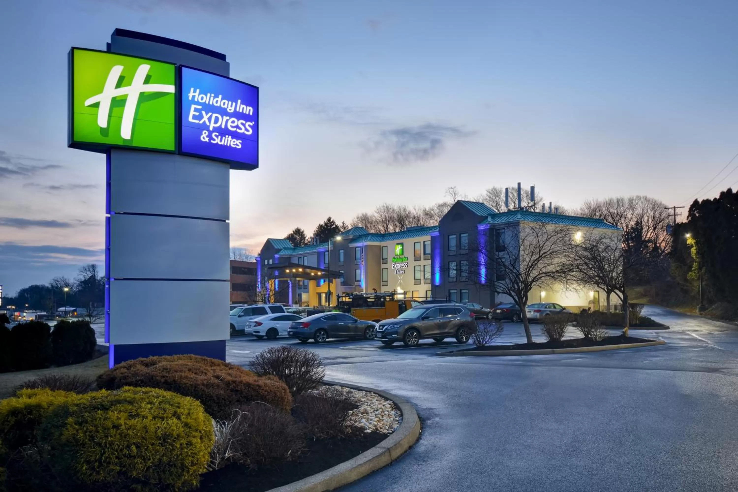 Property building in Holiday Inn Express & Suites Allentown-Dorney Park Area by IHG
