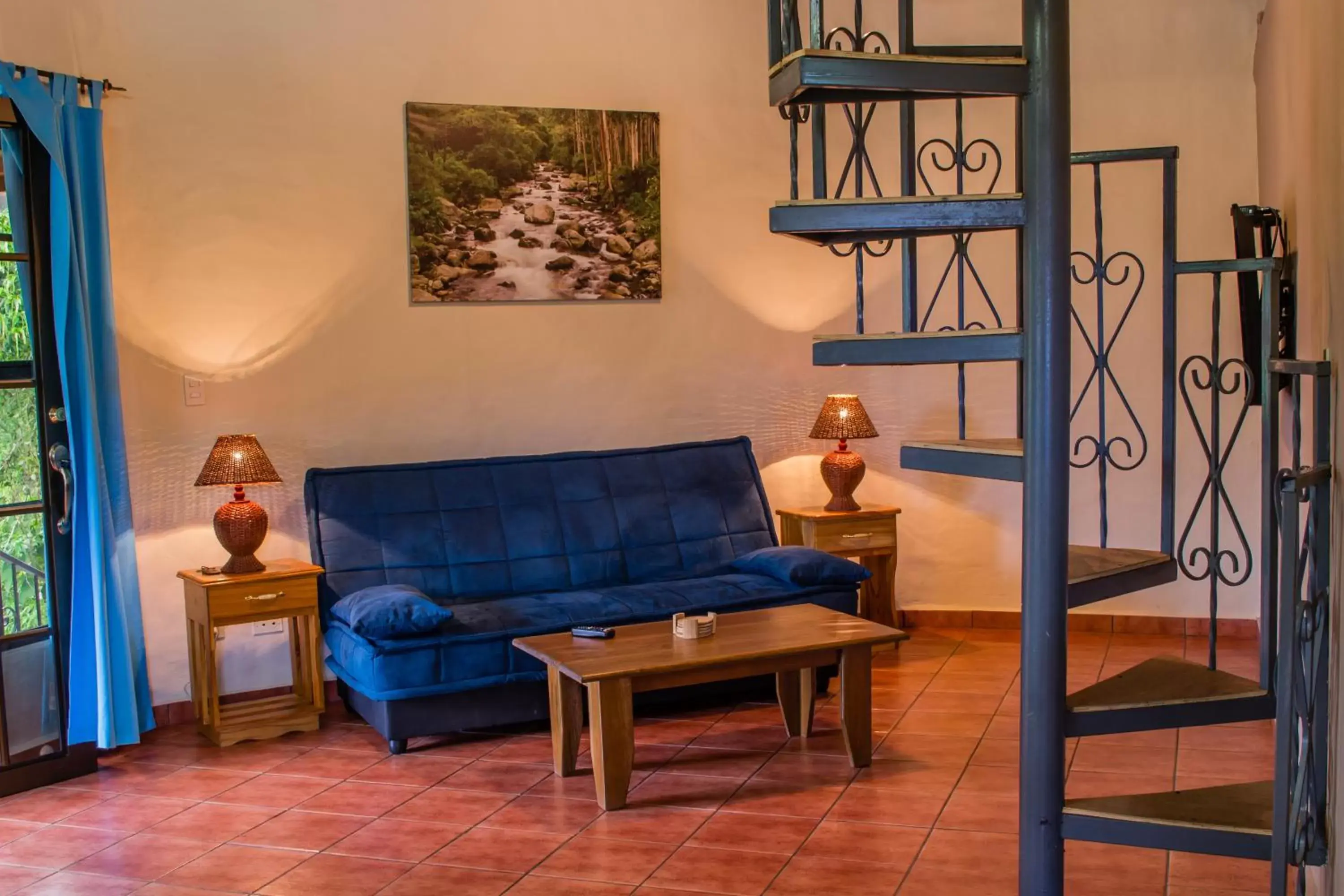 Family Suite in The Inn at Palo Alto Family Suite in The Inn at Palo Alto