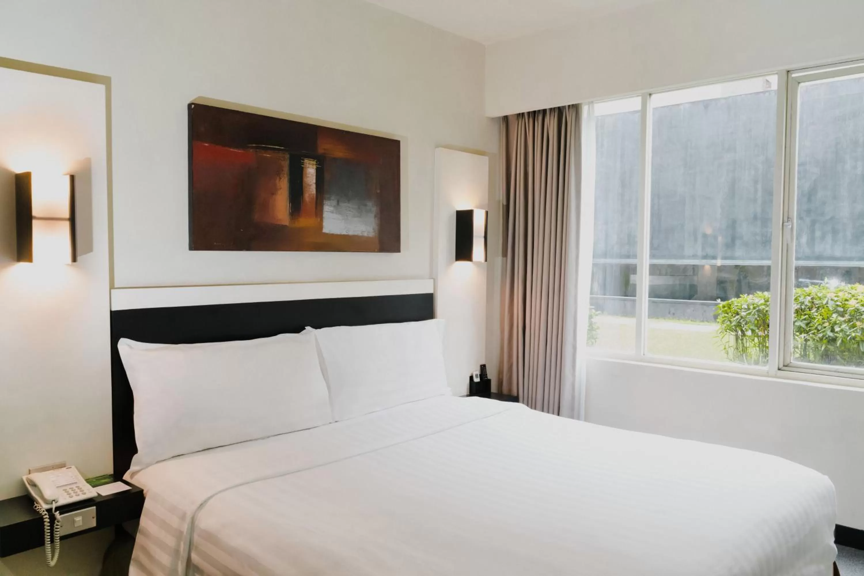 Bedroom, Bed in Aston Denpasar Hotel & Convention