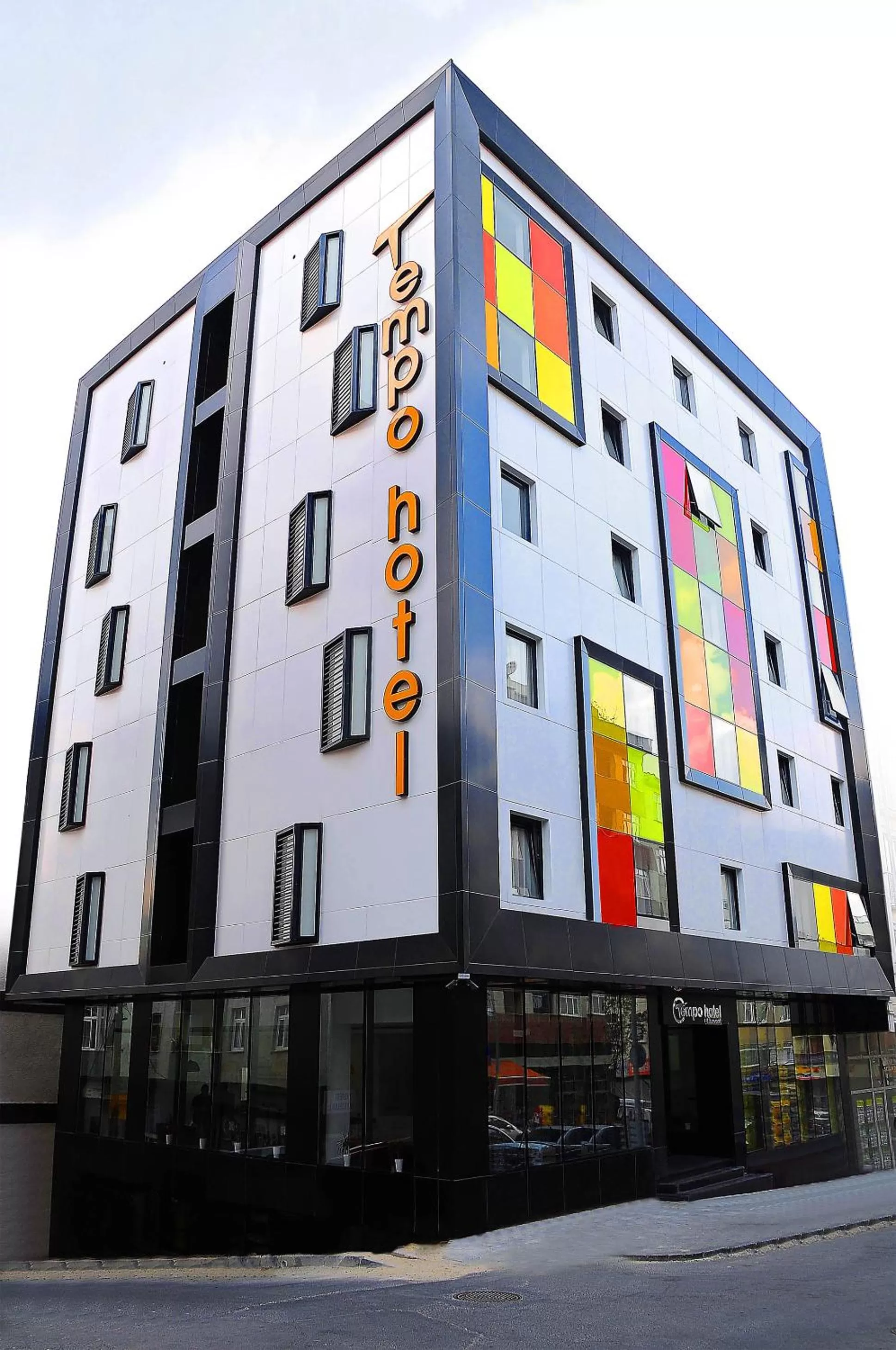 Facade/entrance in Tempo Hotel 4Levent