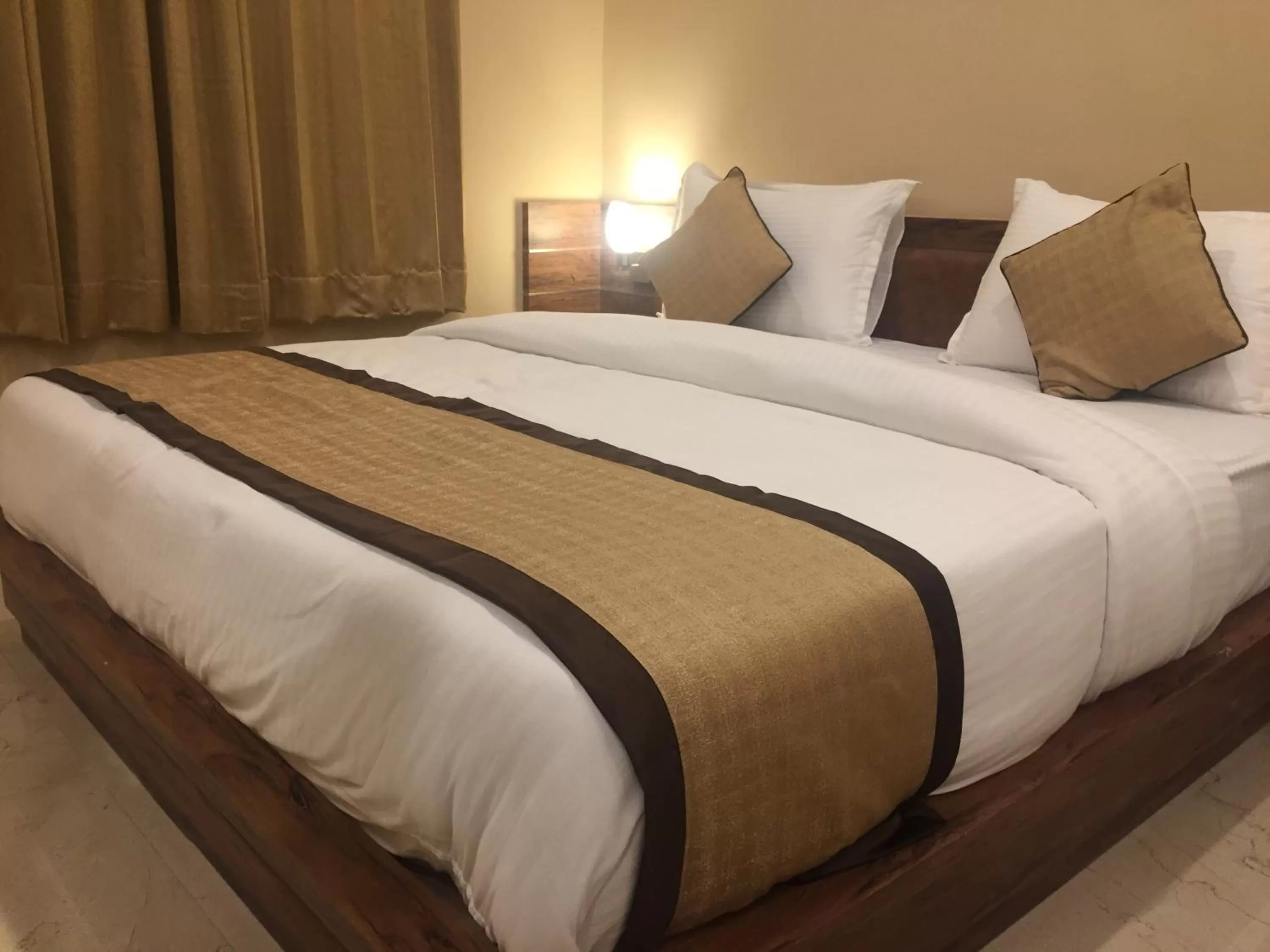 Bed in Hotel Bharat