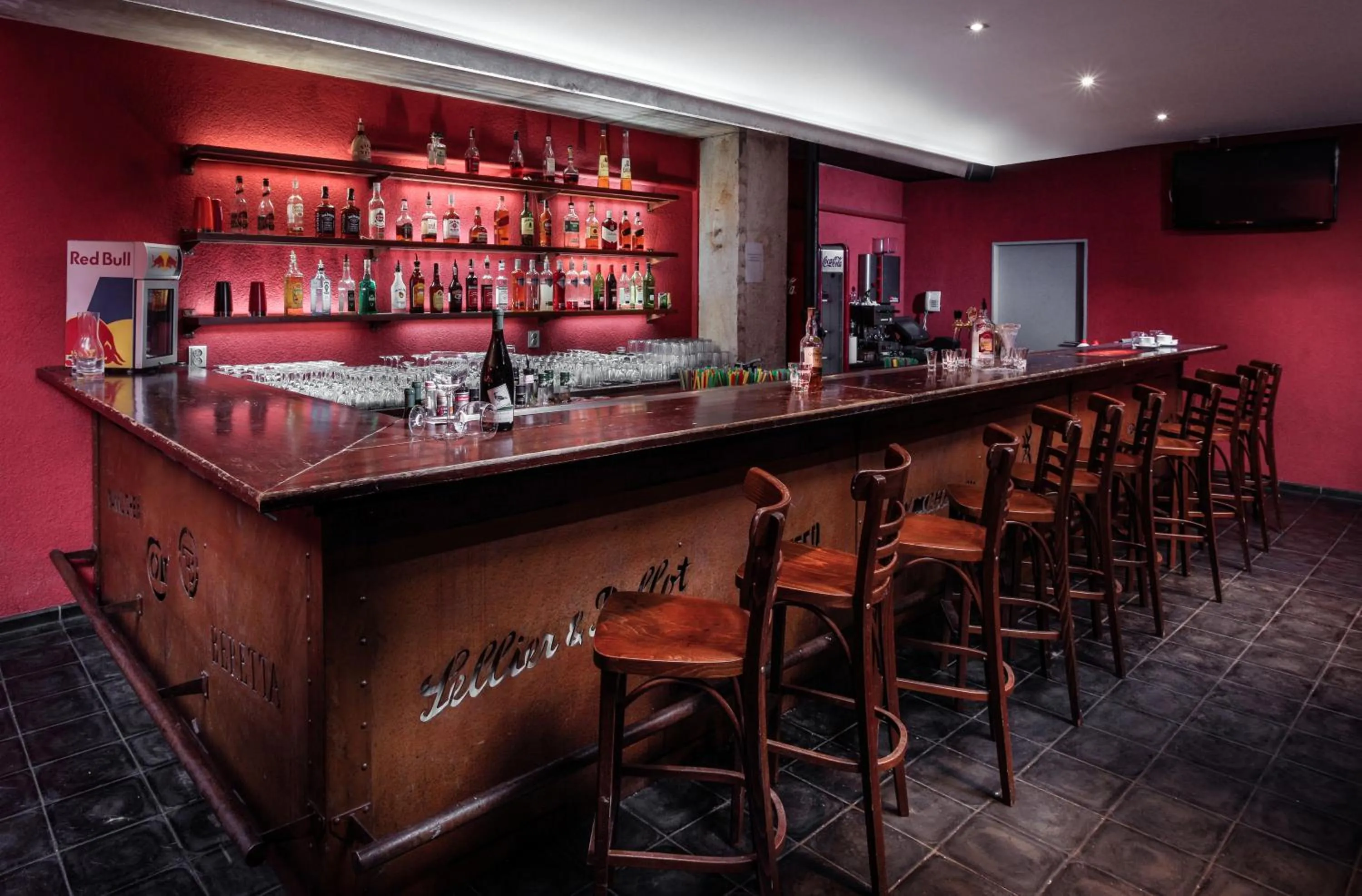 Nightclub / DJ in Hotel Globus