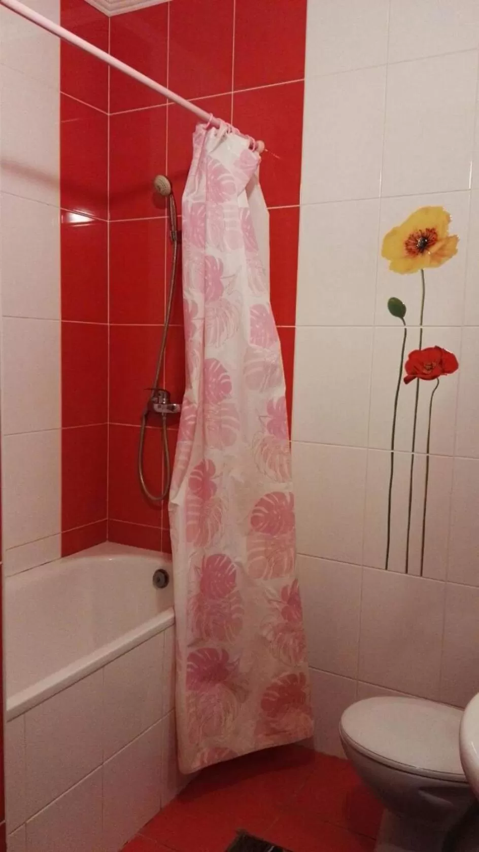 Bathroom in Monte-Kristo Hotel