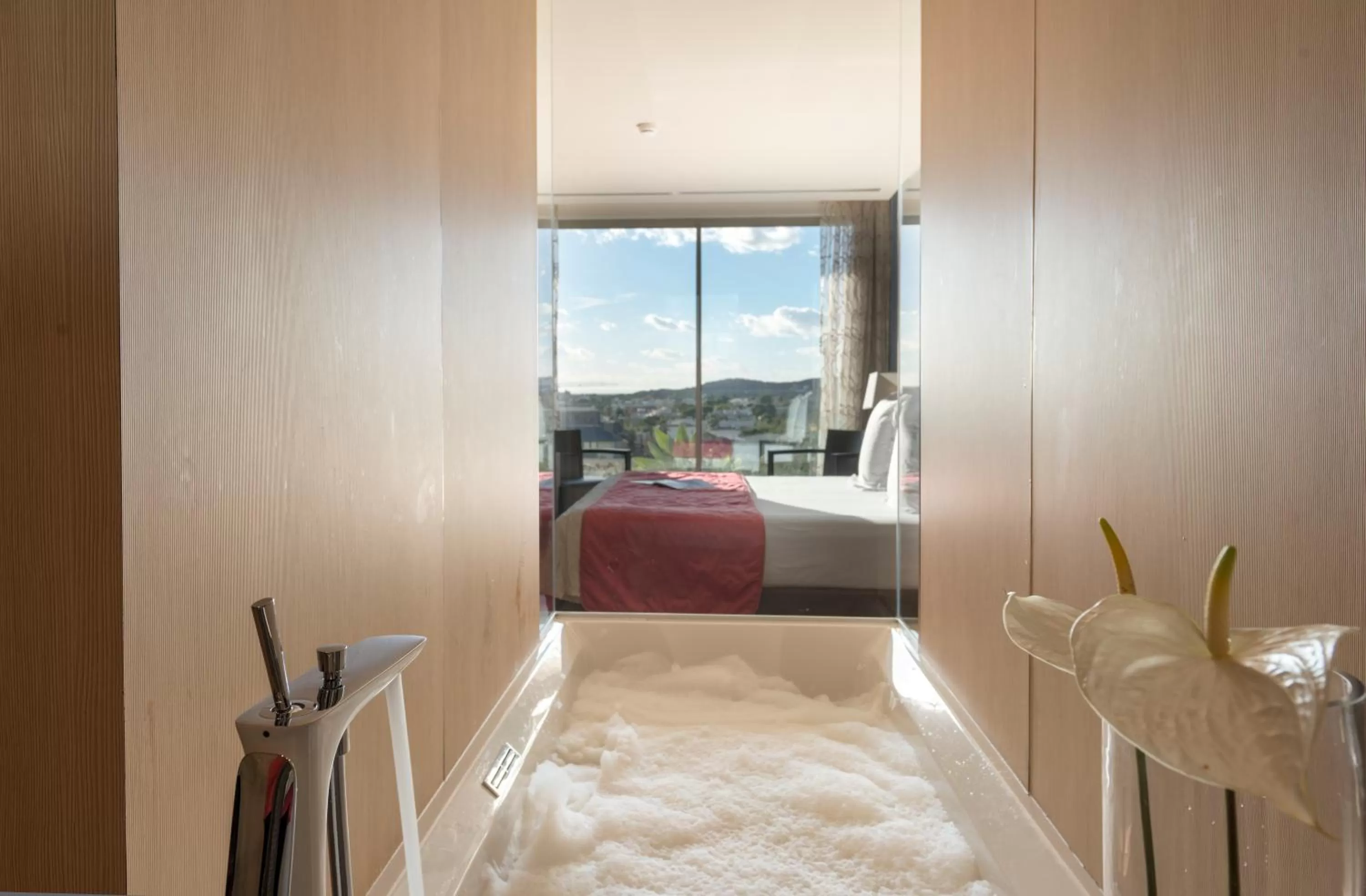 Bedroom, Bed in Hotel MiM Sitges & Spa