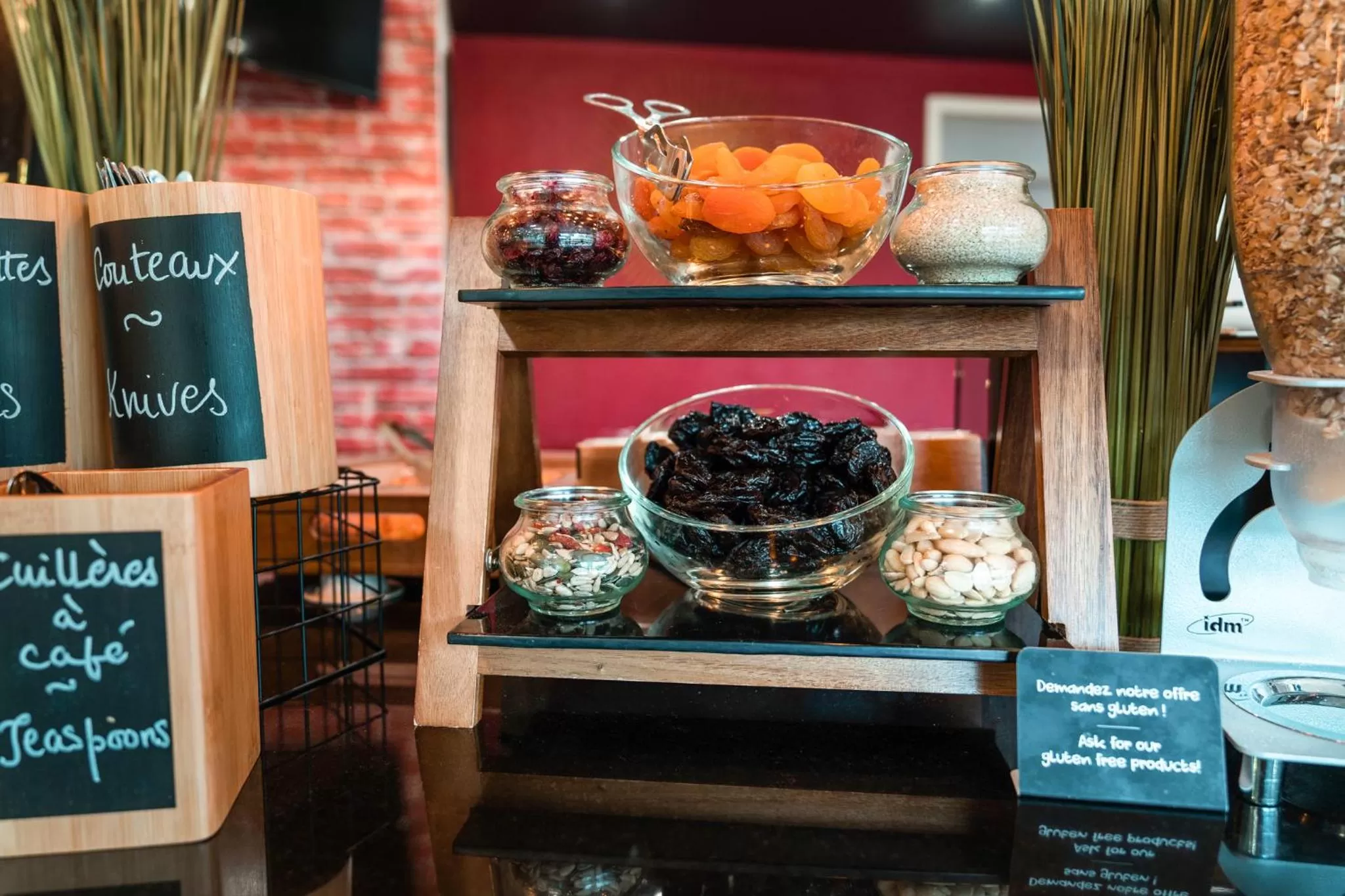 Buffet breakfast in Ibis Styles Toulouse Blagnac Aéroport