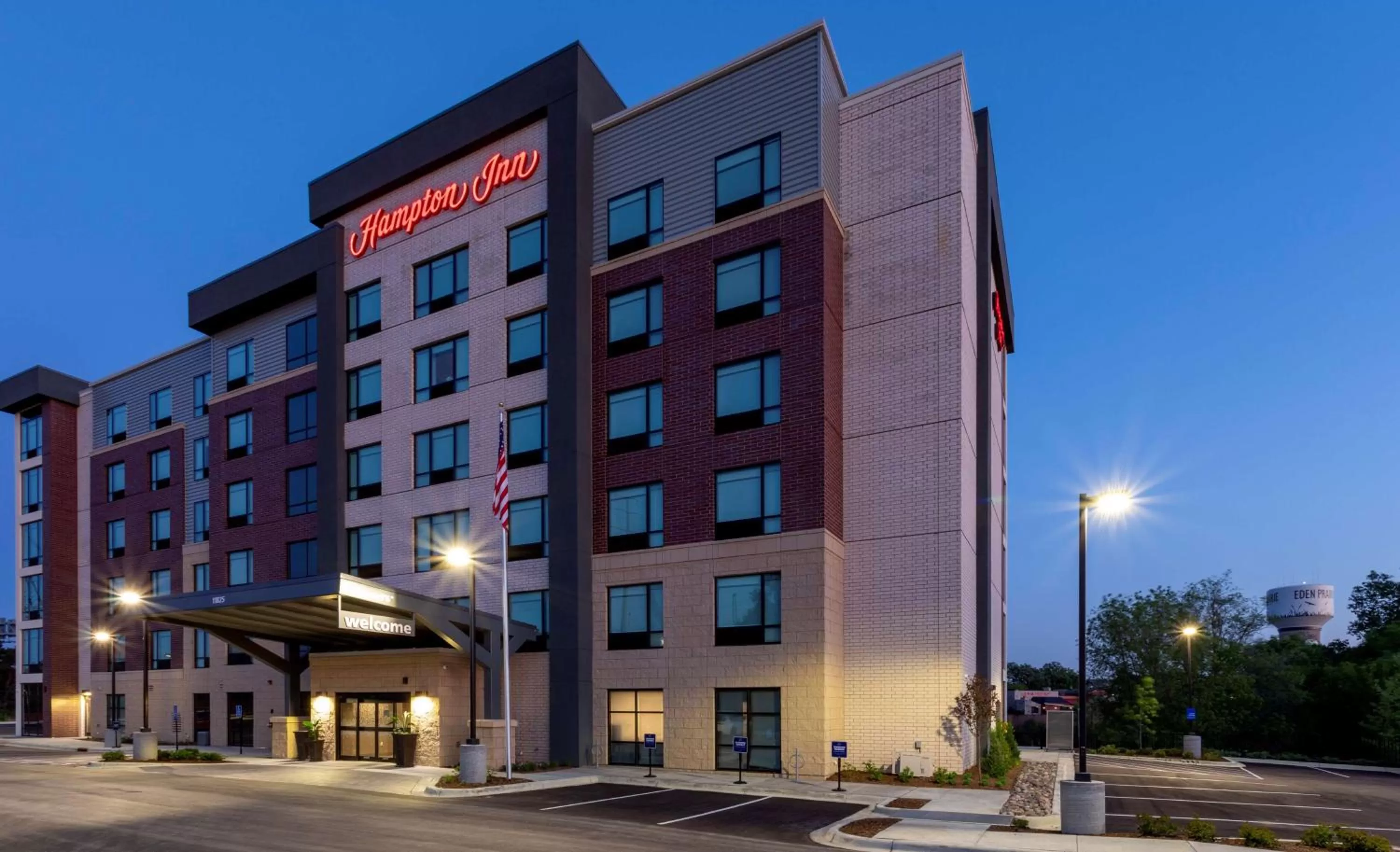 Property building in Hampton Inn Eden Prairie Minneapolis