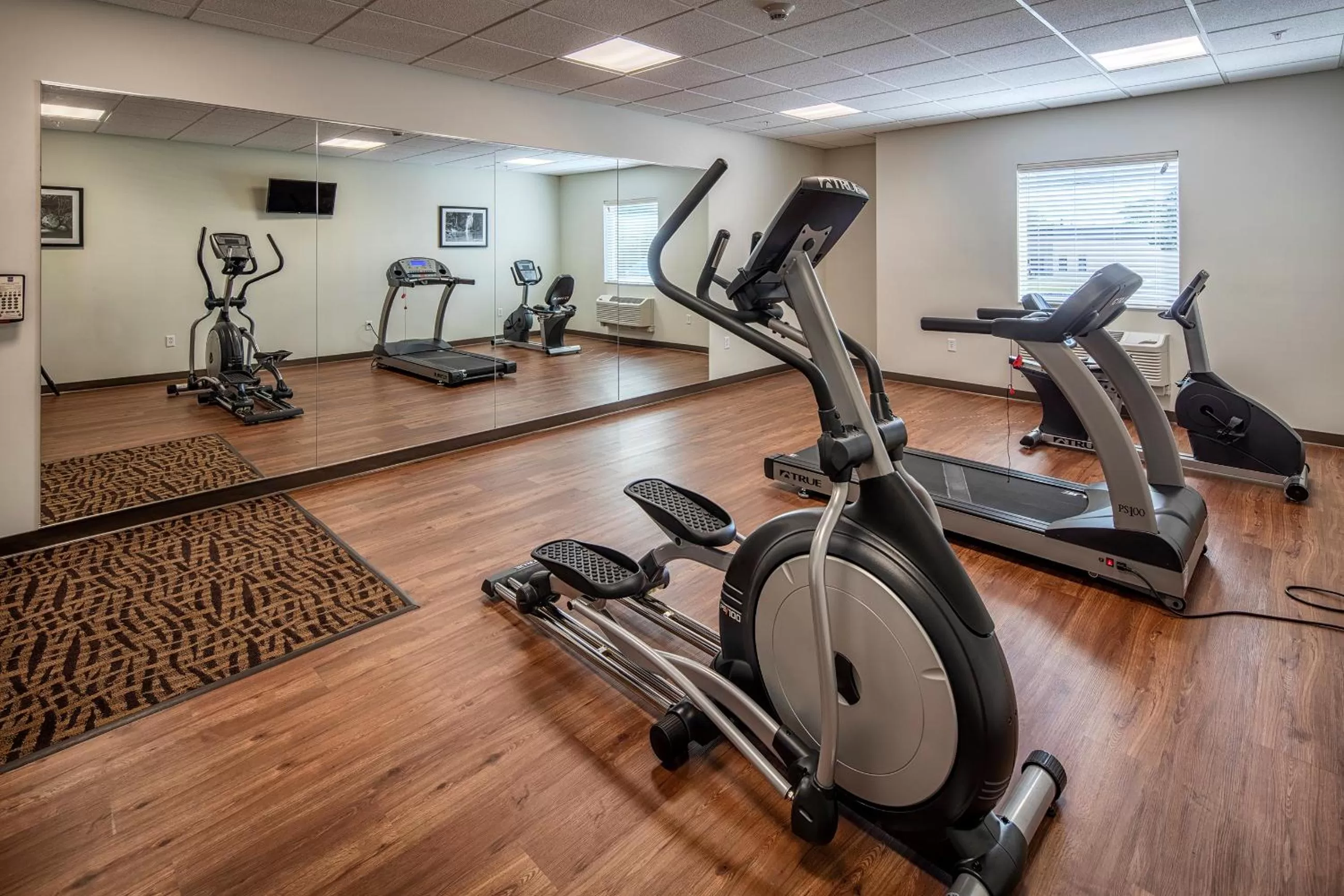 Fitness centre/facilities in Sleep Inn & Suites Syracuse Airport