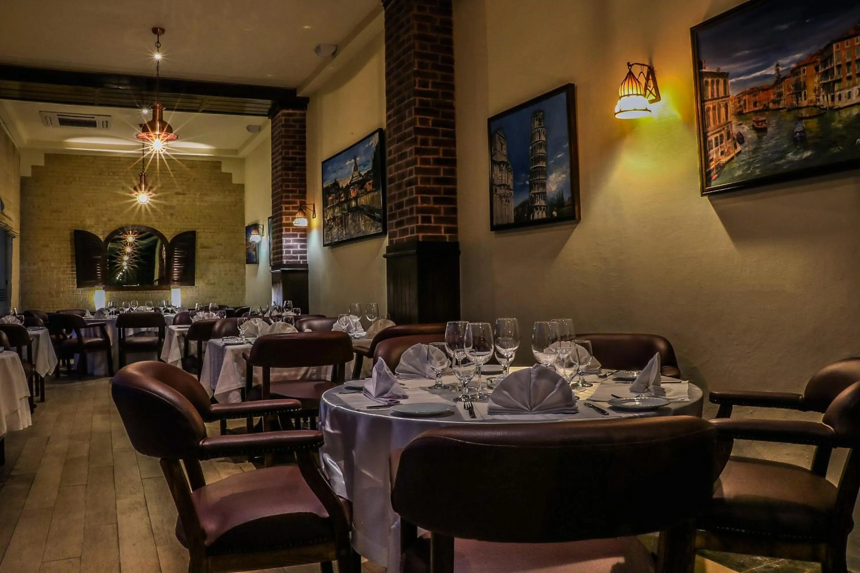 Restaurant/places to eat in Golden Carthage Hotel Tunis