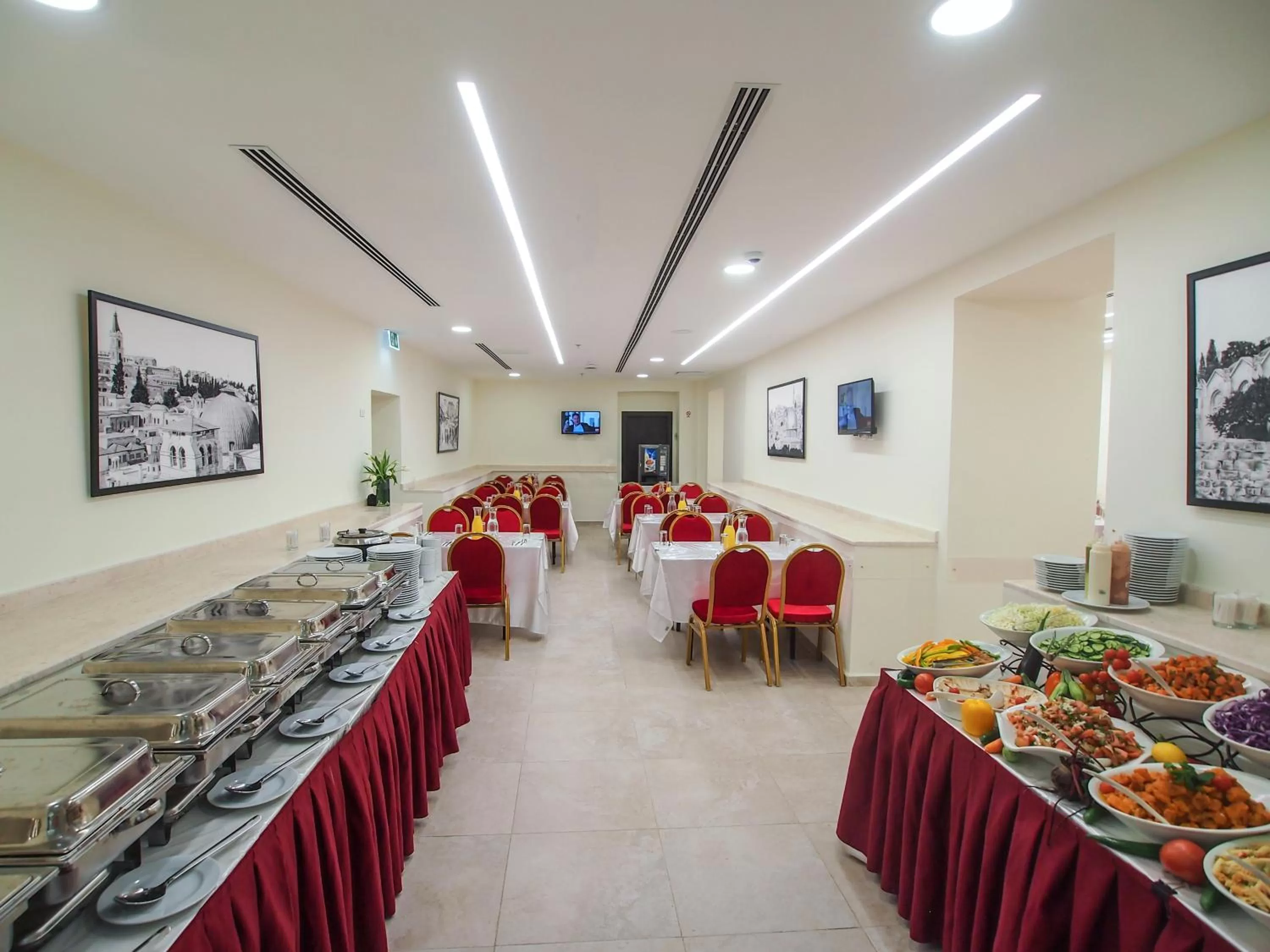 Restaurant/places to eat in New Capitol Hotel - Jerusalem