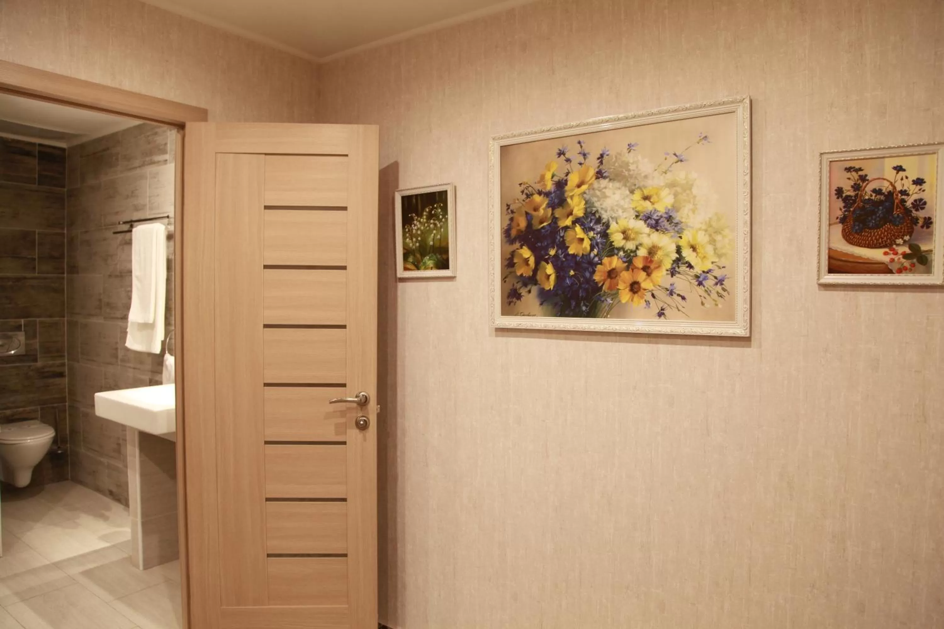 WINE & ROSE BOUTIQUE HOTEL