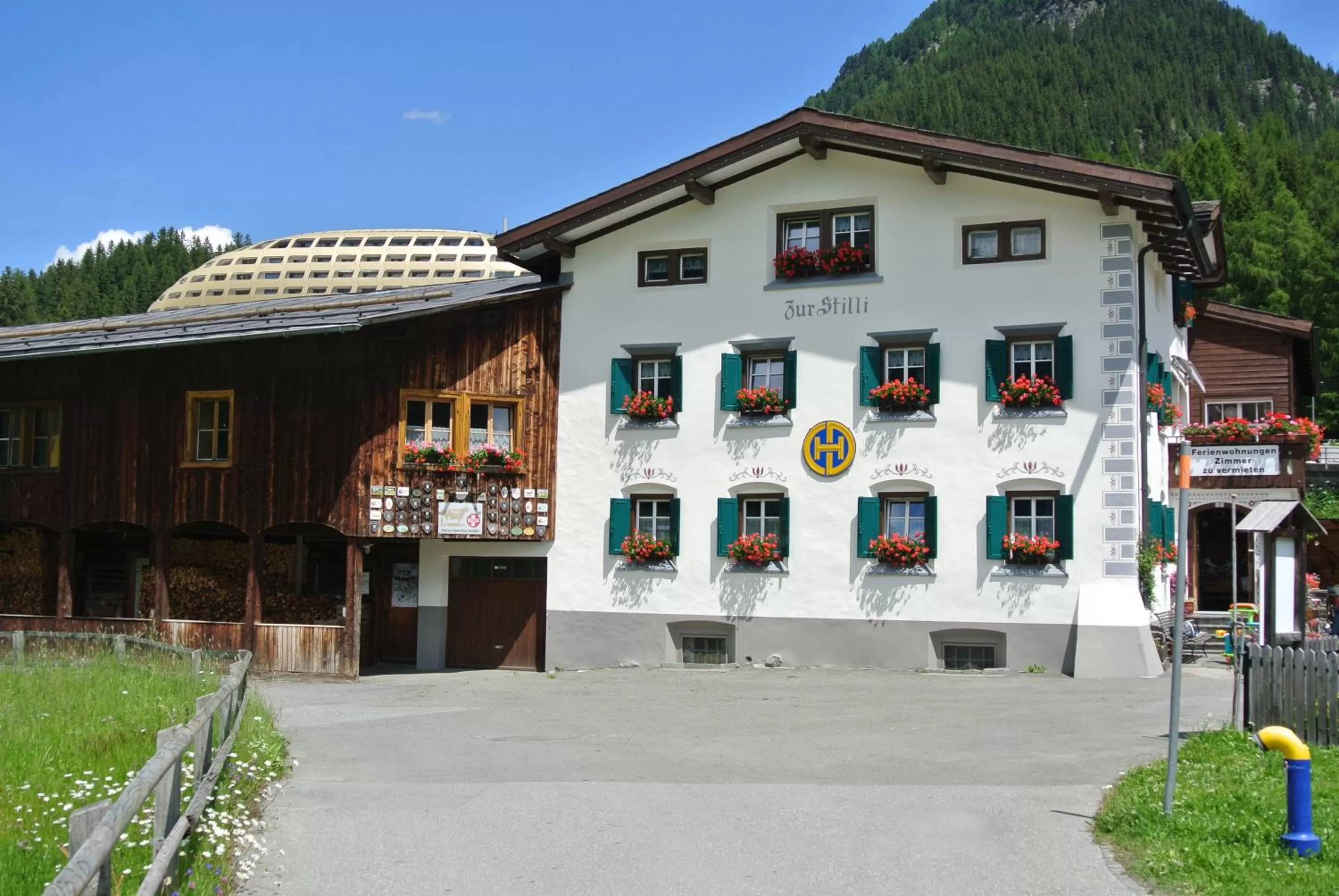 Property building in Zur Stilli Davos Dorf