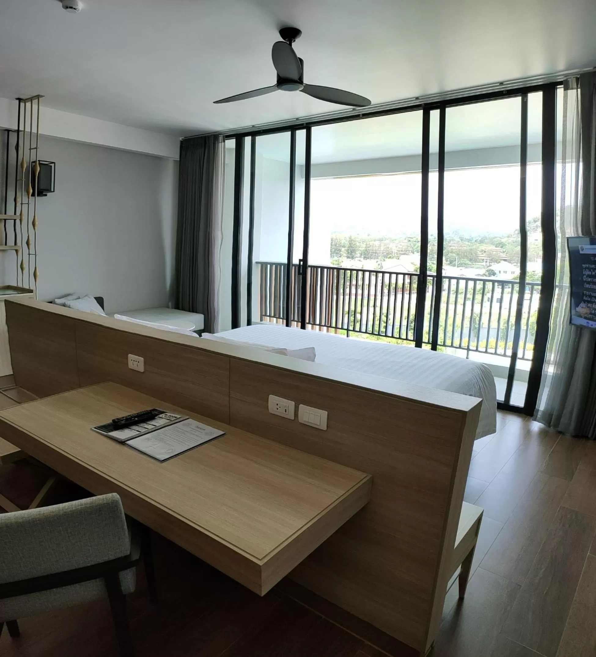 hair dresser, Bed in iSanook Resort & Suites Hua Hin