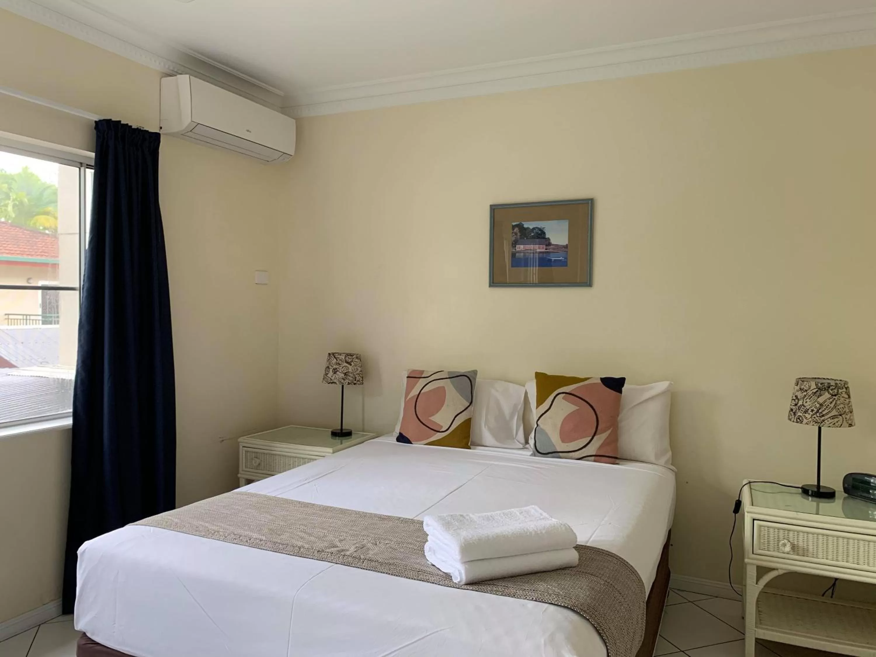 Bedroom, Bed in Koala Court Holiday Apartments