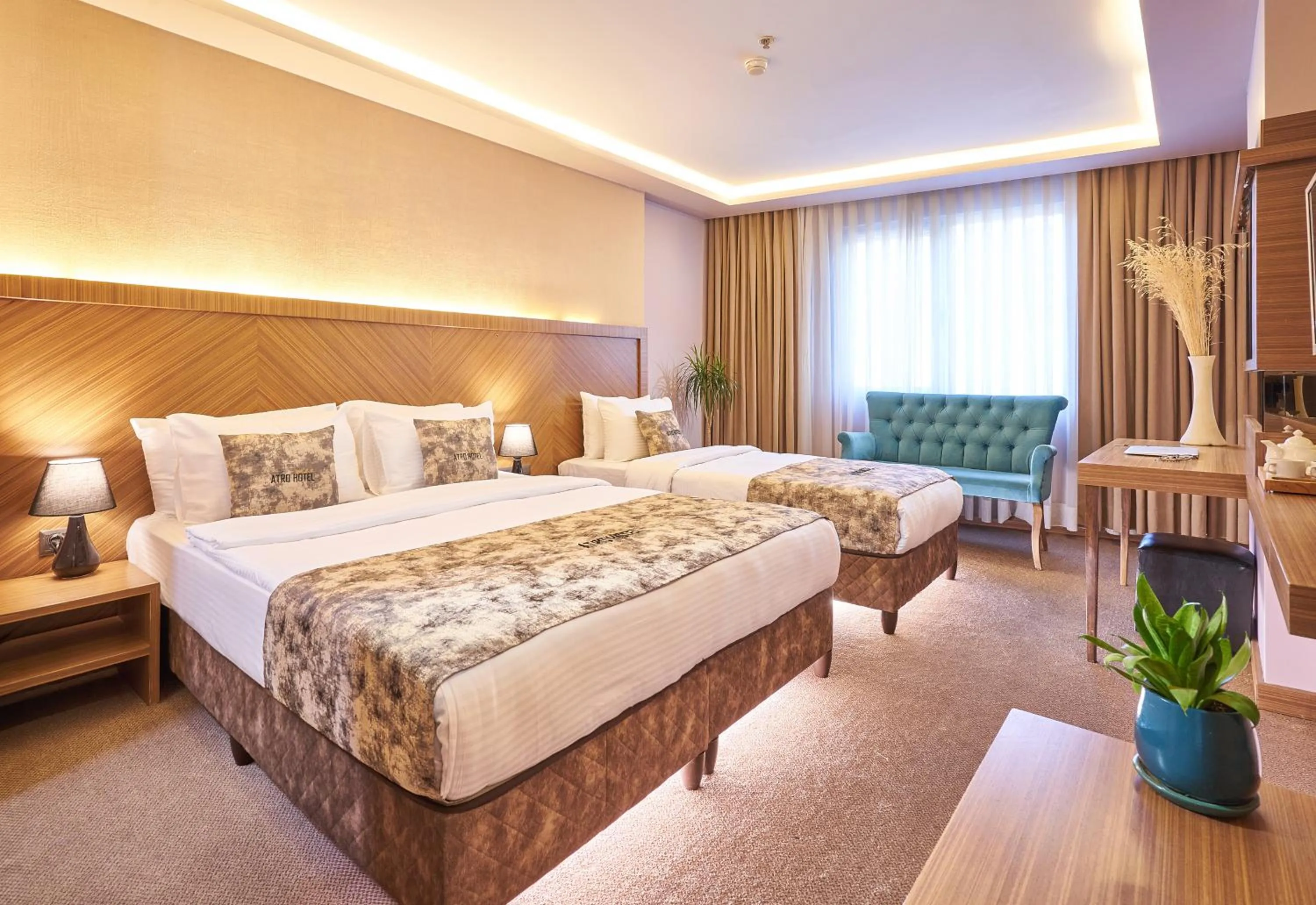 Photo of the whole room, Bed in Atro Hotel