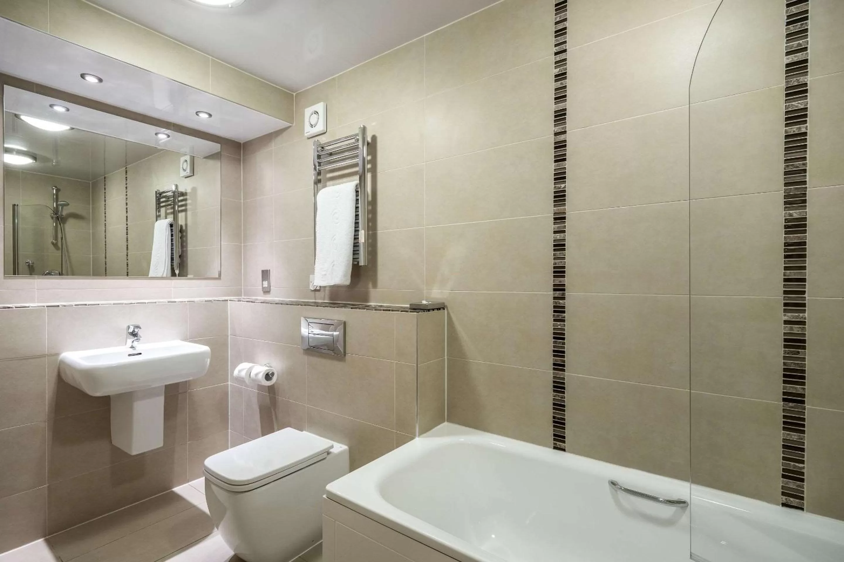 Bathroom in Clarion Hotel Newcastle South