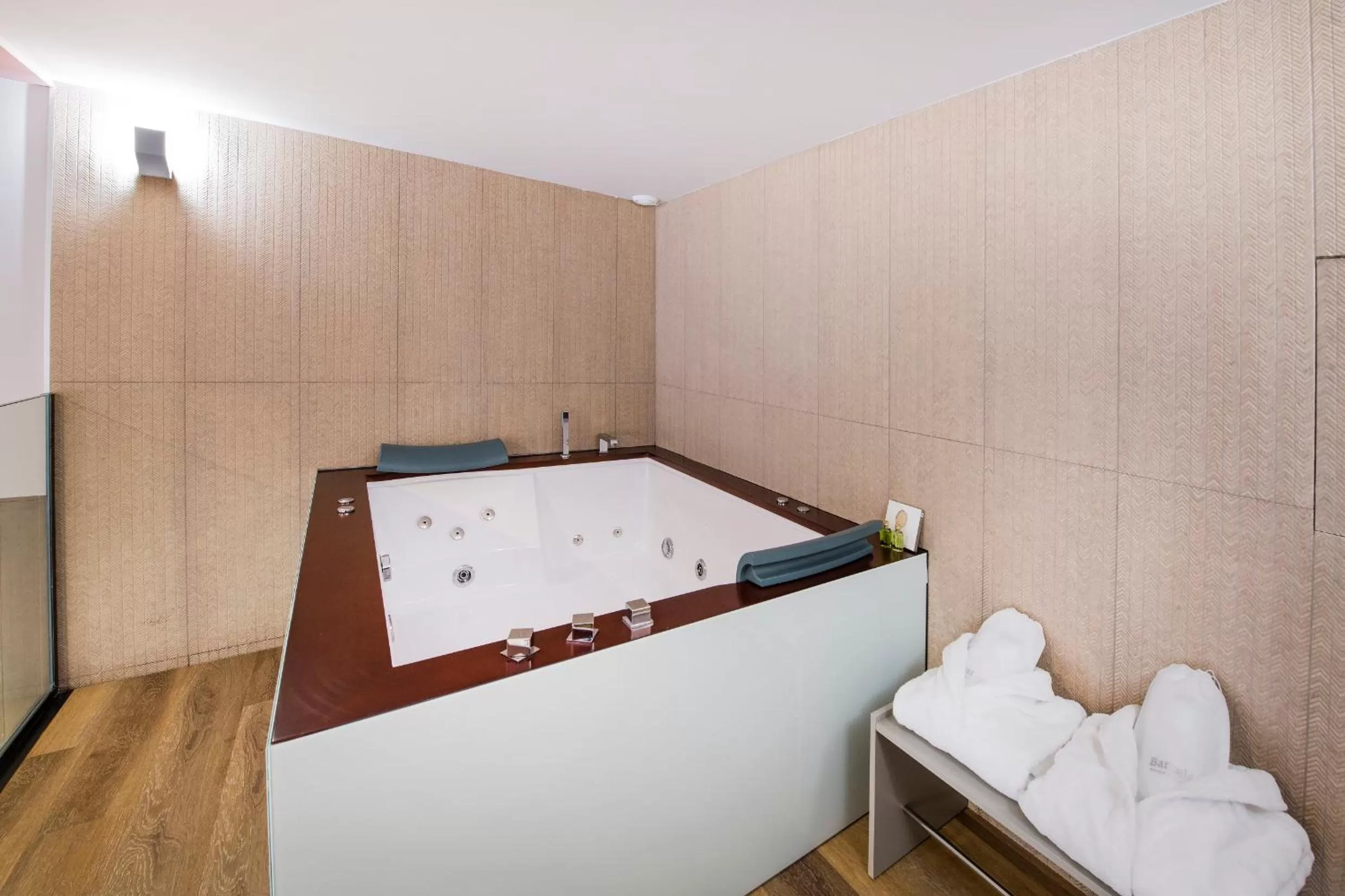 Bathroom, Bed in Barceló Ourense