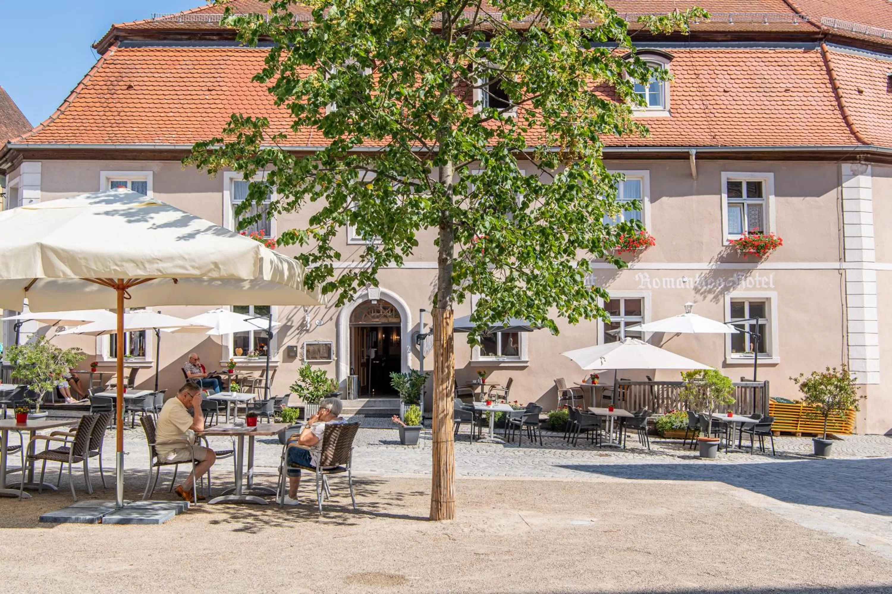 Property building in Romantica Hotel Blauer Hecht