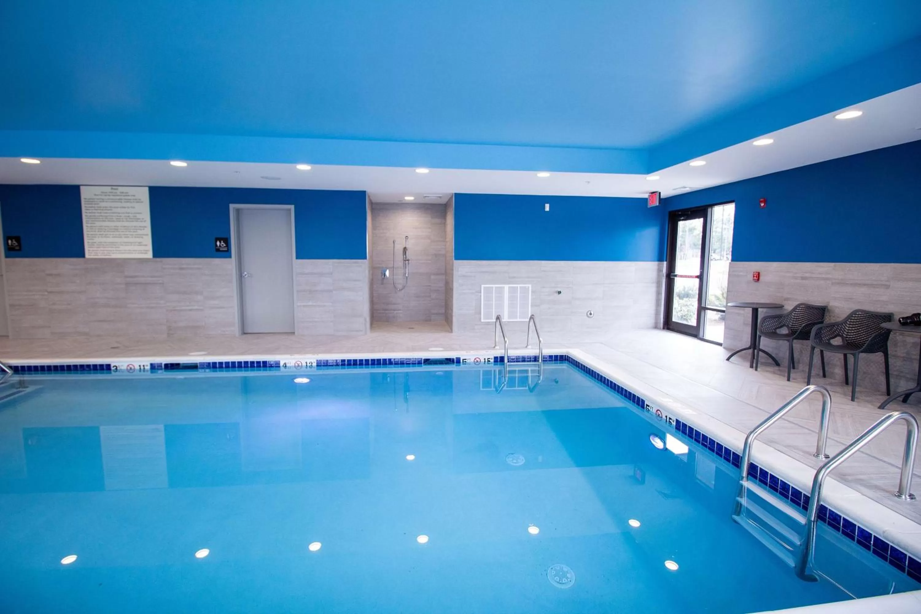 Pool view in Hampton Inn North Attleboro, Ma