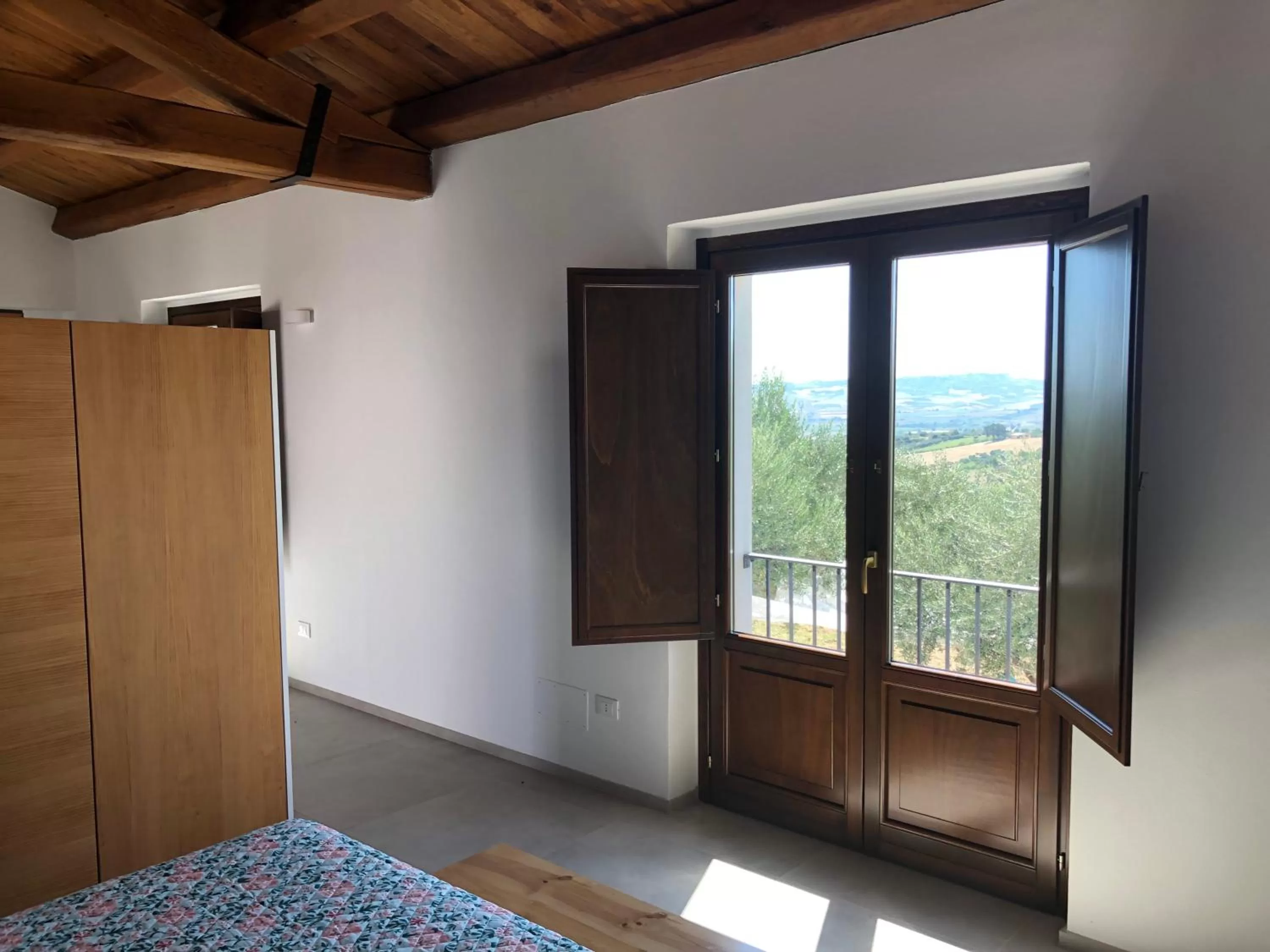 Bed in Villa Angiolina, Molise